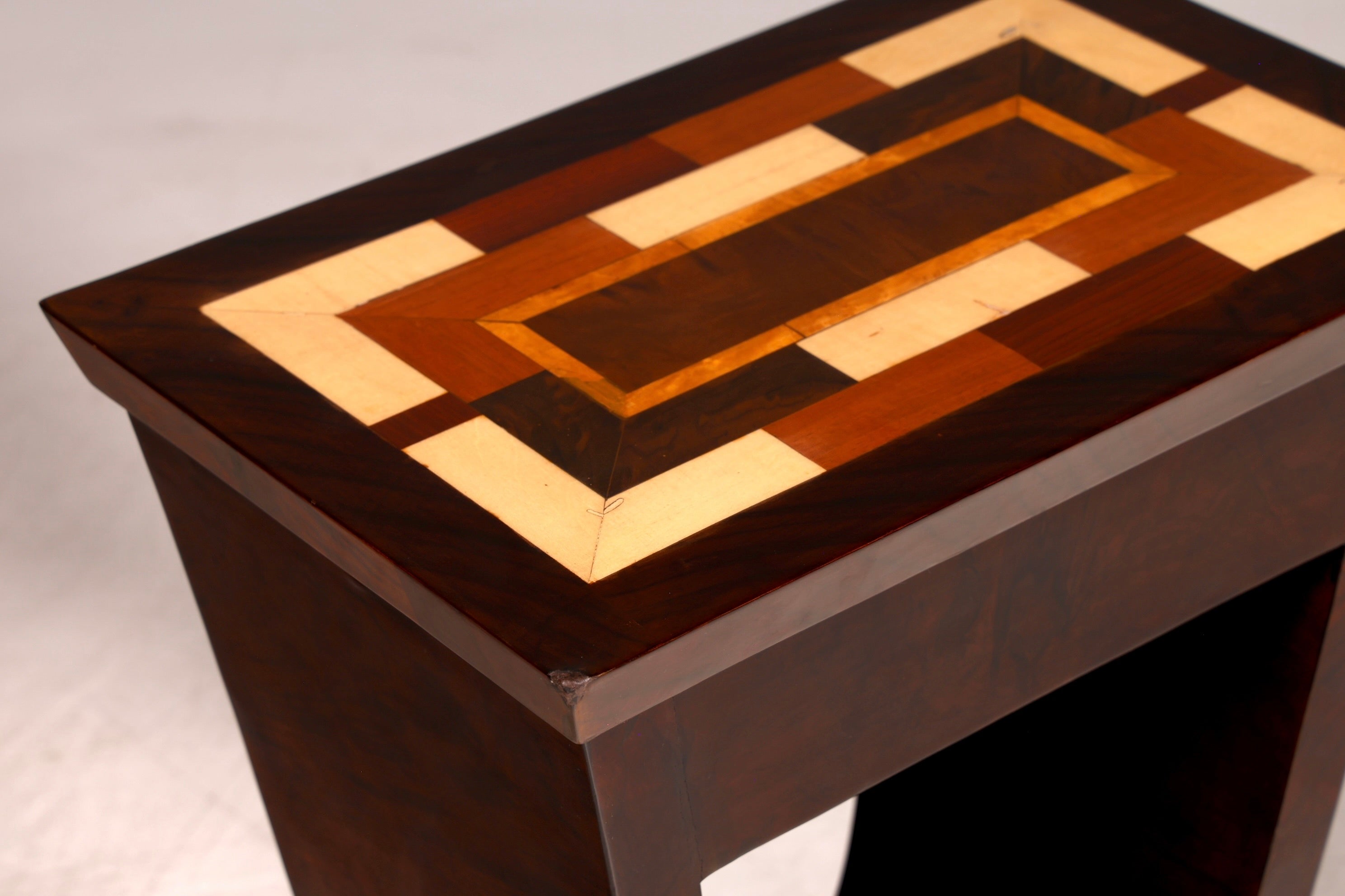 G742 Finish