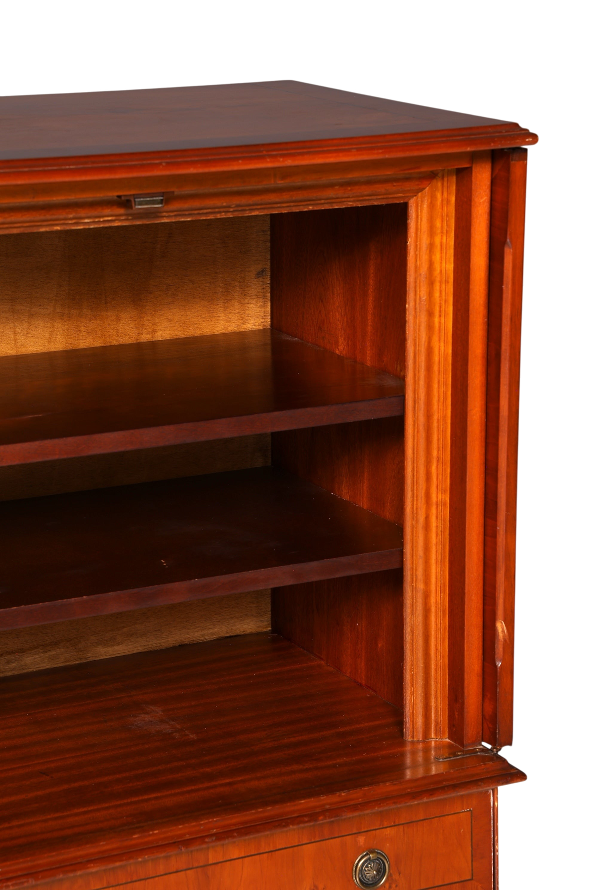 Hauptstadt Möblerei englischer TV-Schrank aus Eibenholz mit offener Front und Einlegeboden im klassischen Antik-Stil