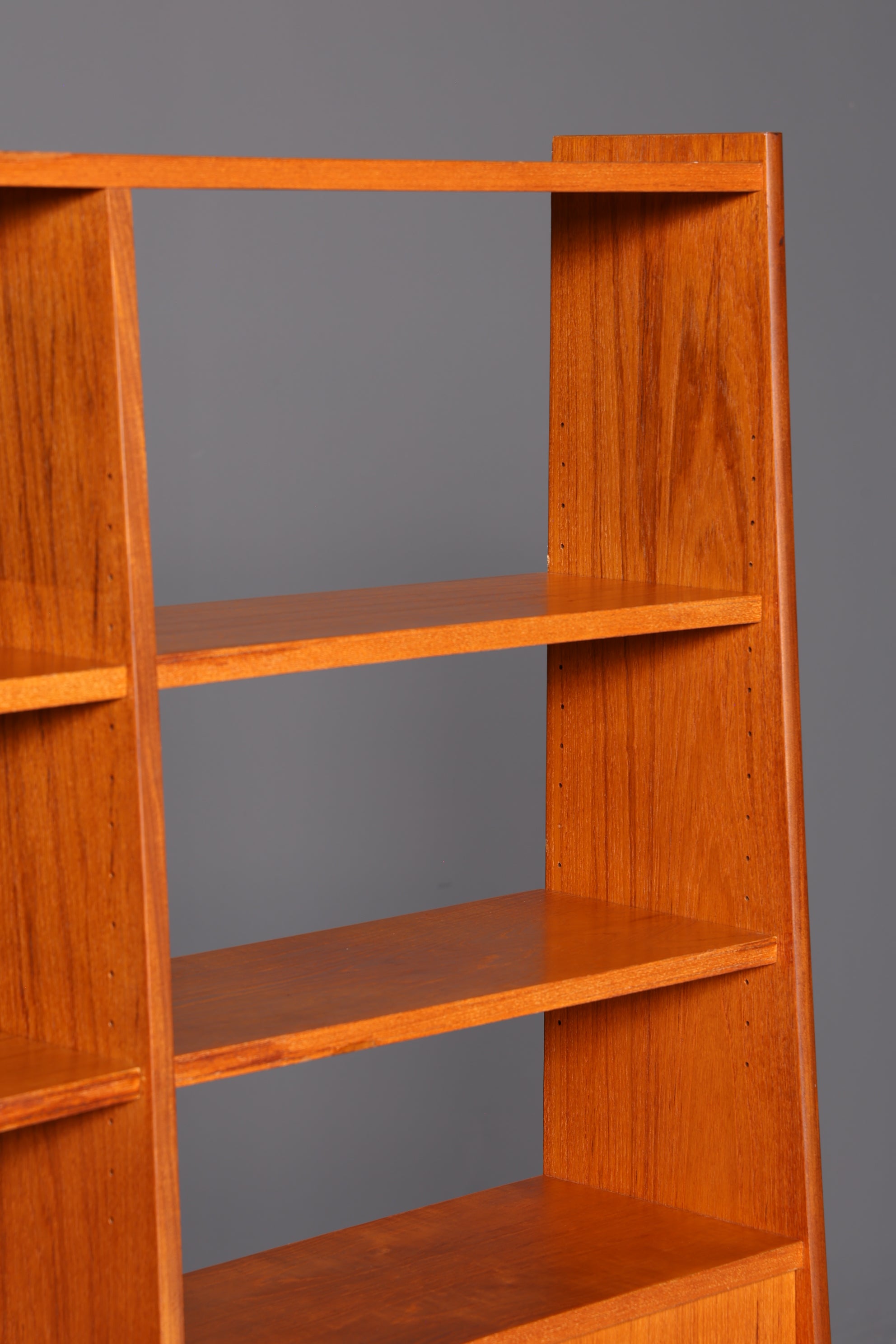 Wunderschönes Mid Century Regal Danish Design Vintage Schrank Bücherregal Highboard Retro 60er Massiv Holz Skandinavisch