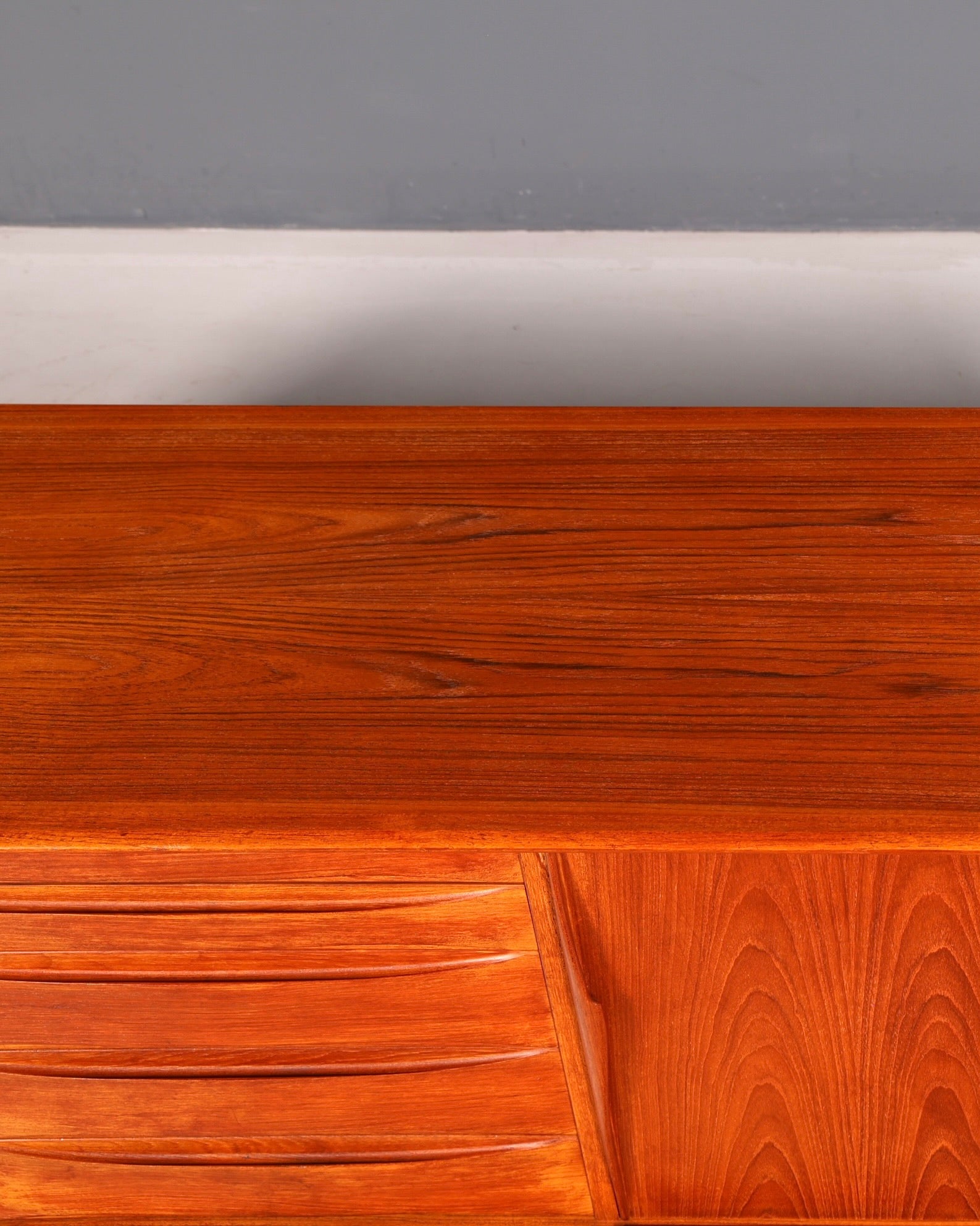 Wunderschönes Dyrlund Mid Century Sideboard Teak Danish Design Schrank Kommode Vintage