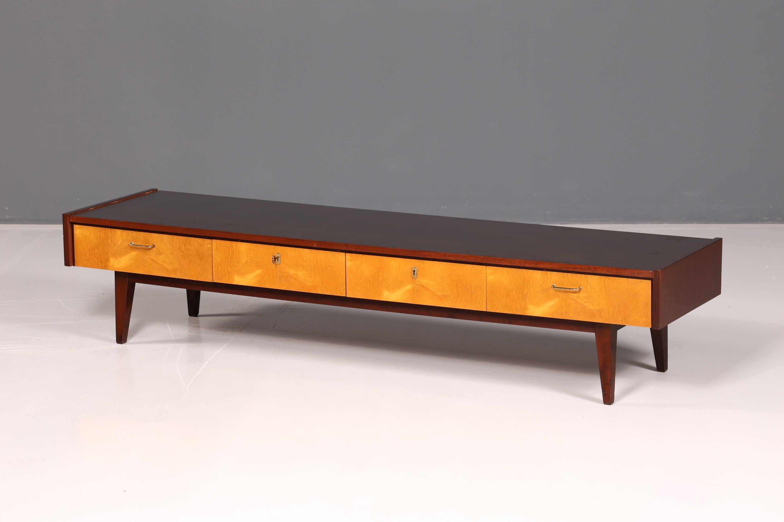 Wunderschönes Mid Century Lowboard Sideboard TV Kommode Longboard Schrank Vintage 60s Holz