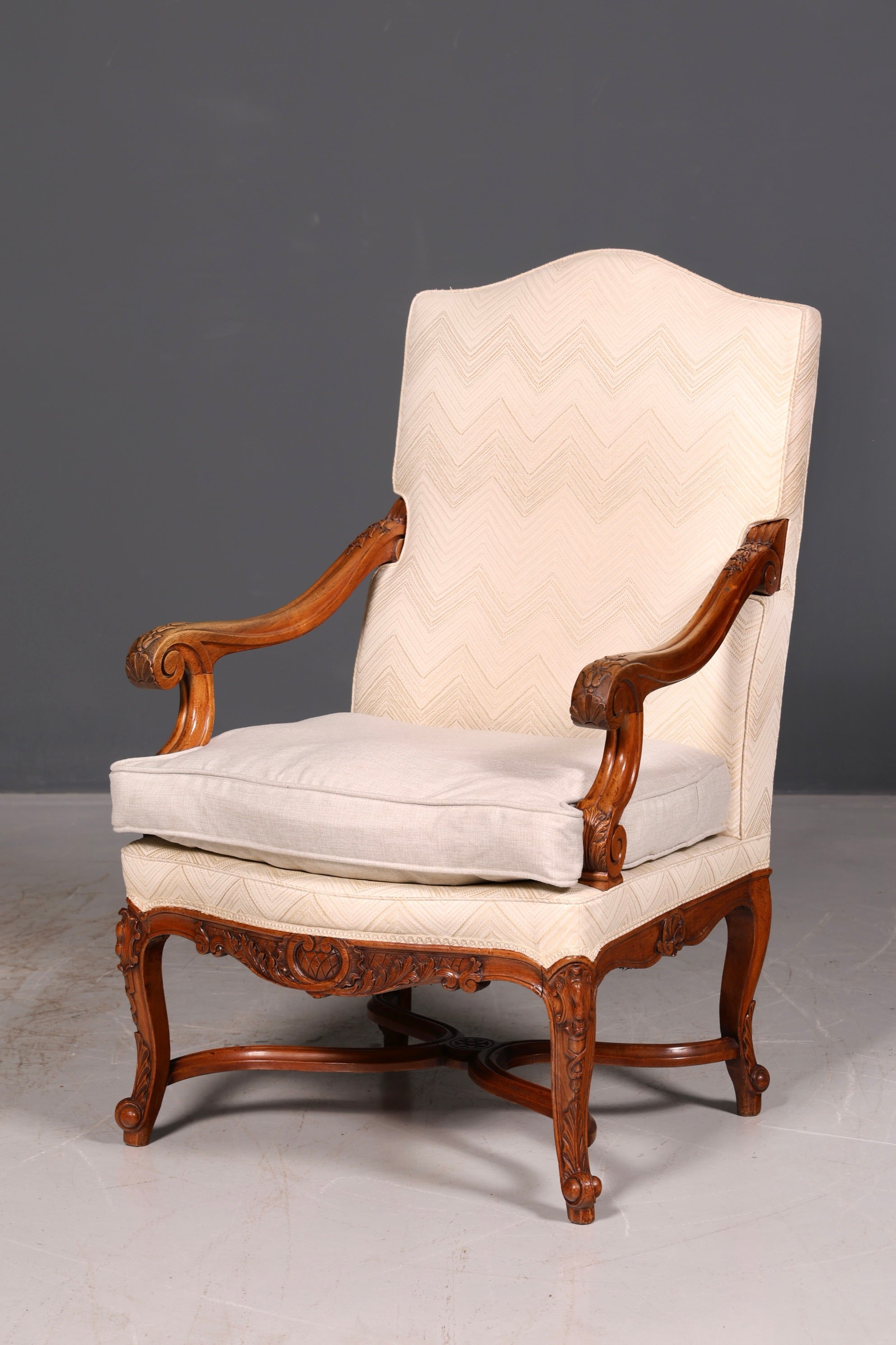 Edler Louis Philippe Armlehnsessel Gründerzeit Antik Sessel Polstersessel 1 von 2