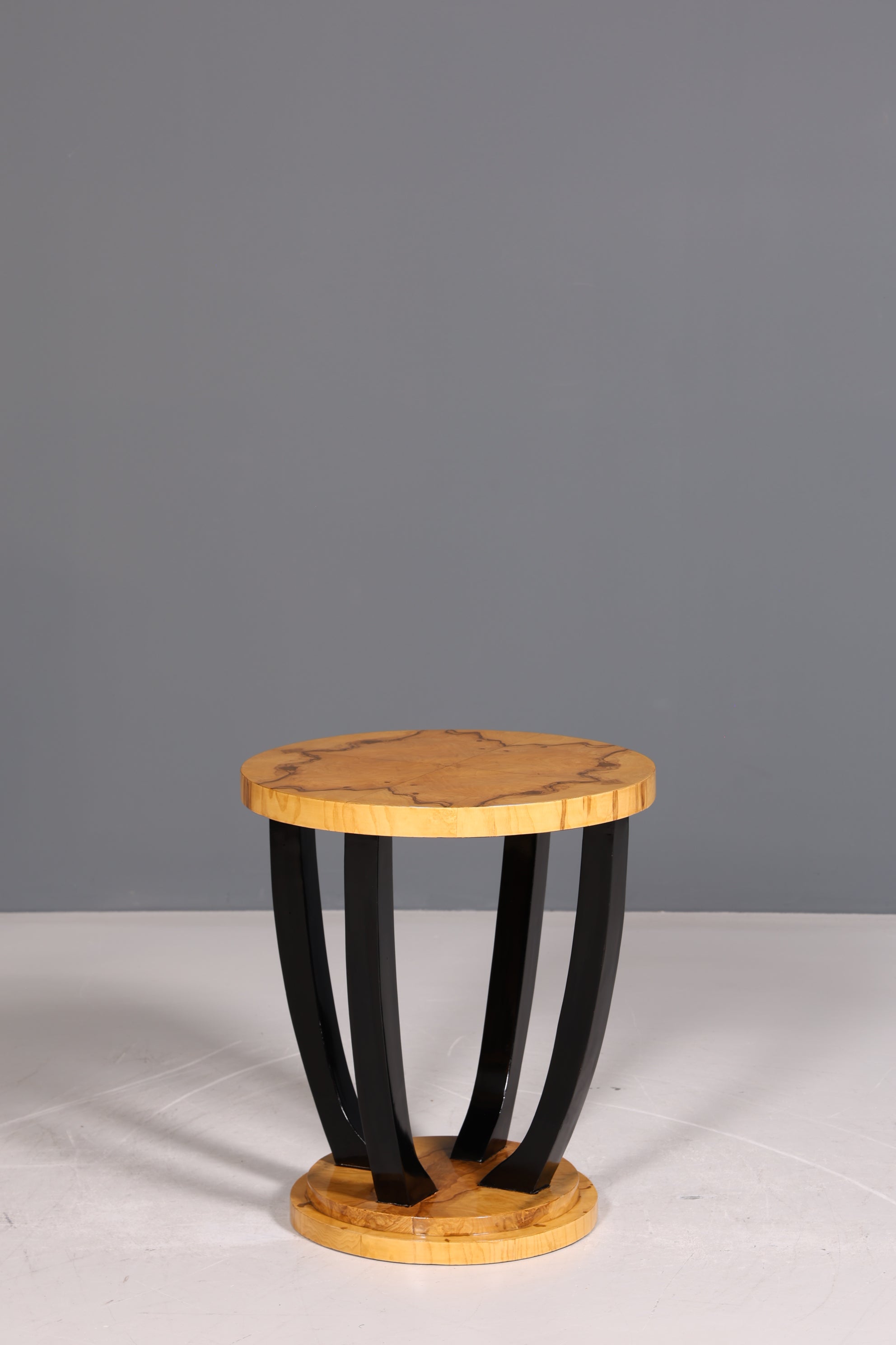 Traumhafter Art Deco Stil Beistelltisch Antik Stil Tisch Luxus Couchtisch Birke Ablagetisch