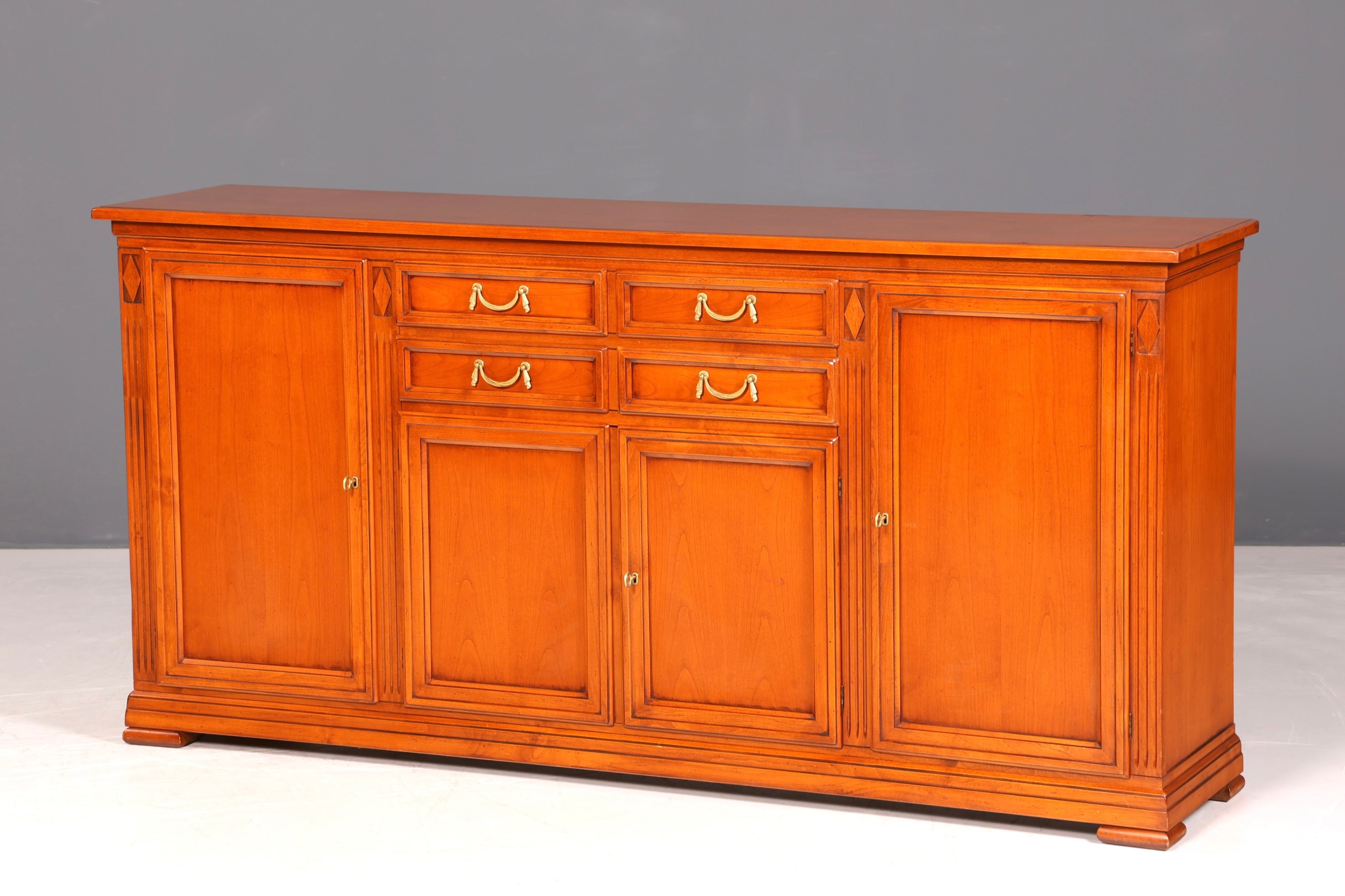 G042 Finish cm SELVA Wunderschönes Englisches Sideboard Eibe Schrank Antik Stil Buffetschrank Kommode