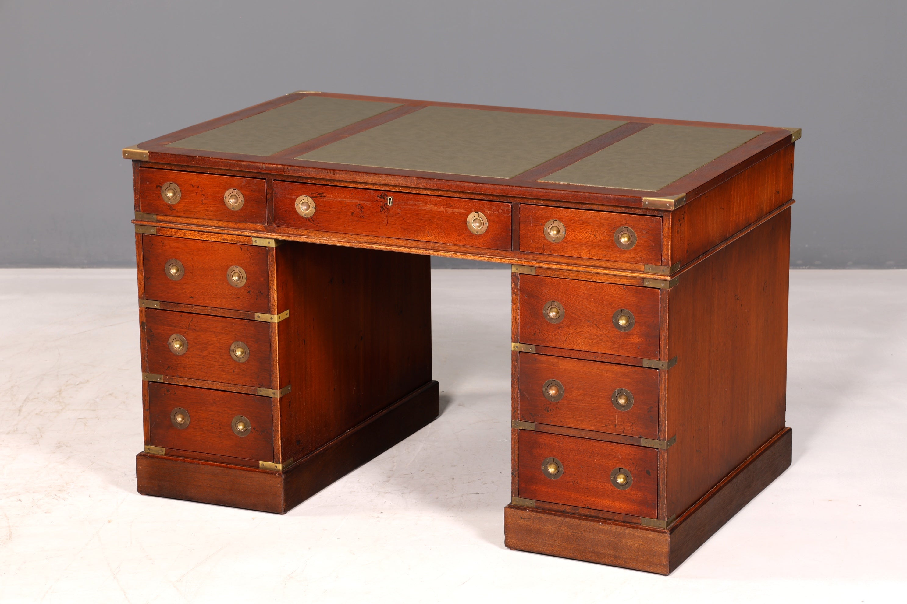 Edler Maritimer Schreibtisch Englischer Military Chest Bürotisch Office Table