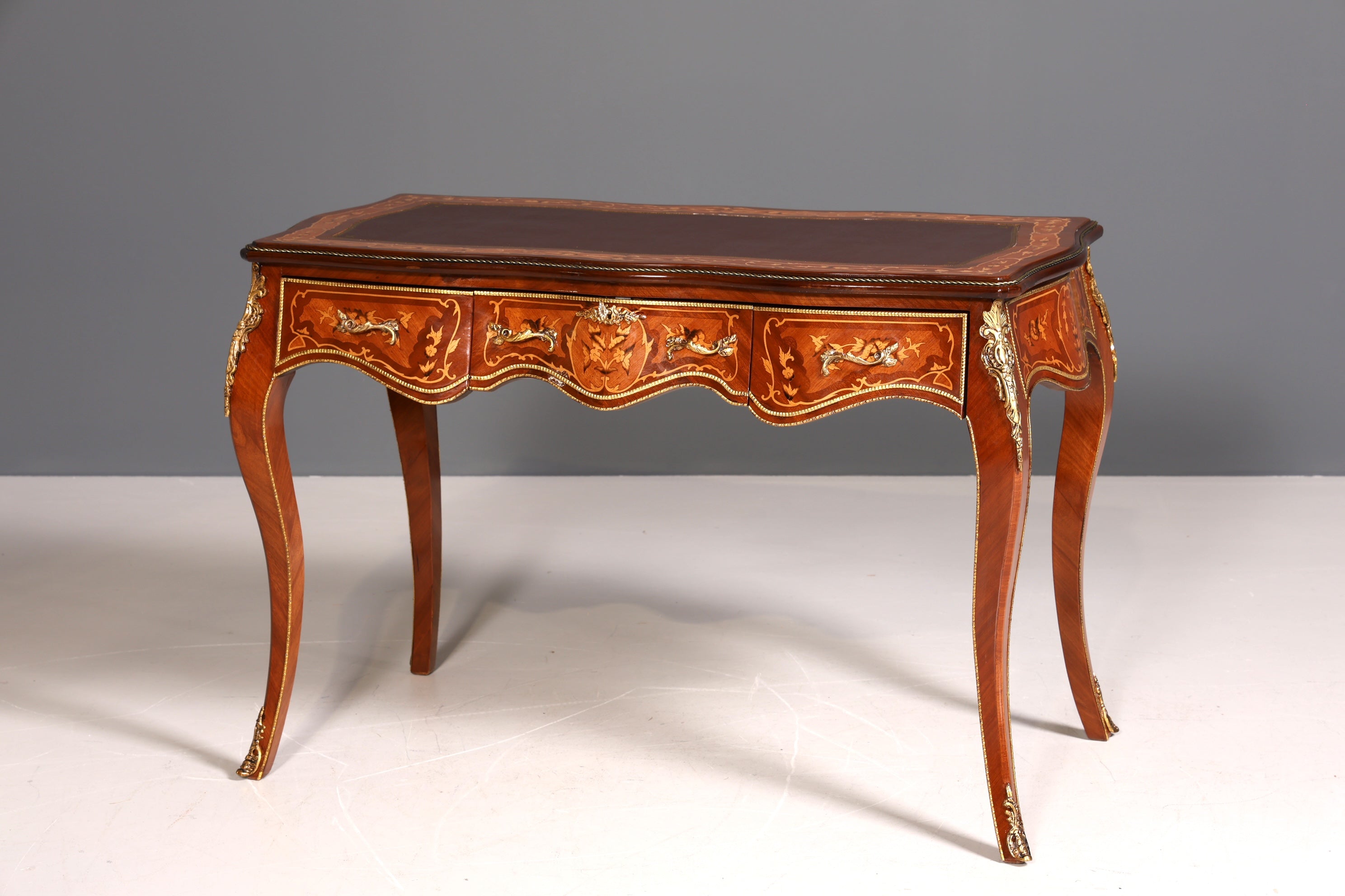 Traumhafter Louis XV Stil Schreibtisch French Desk Antik Stil Bürotisch