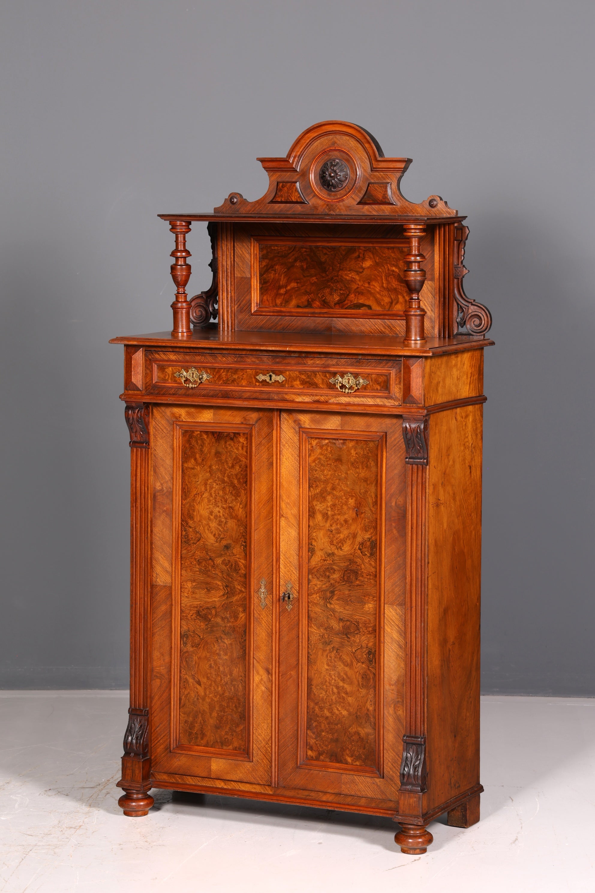 Traumhaftes Gründerzeit Vertiko mit Aufsatz Jugendstil Schrank Antik Highboard Buffet Kommode Vintage