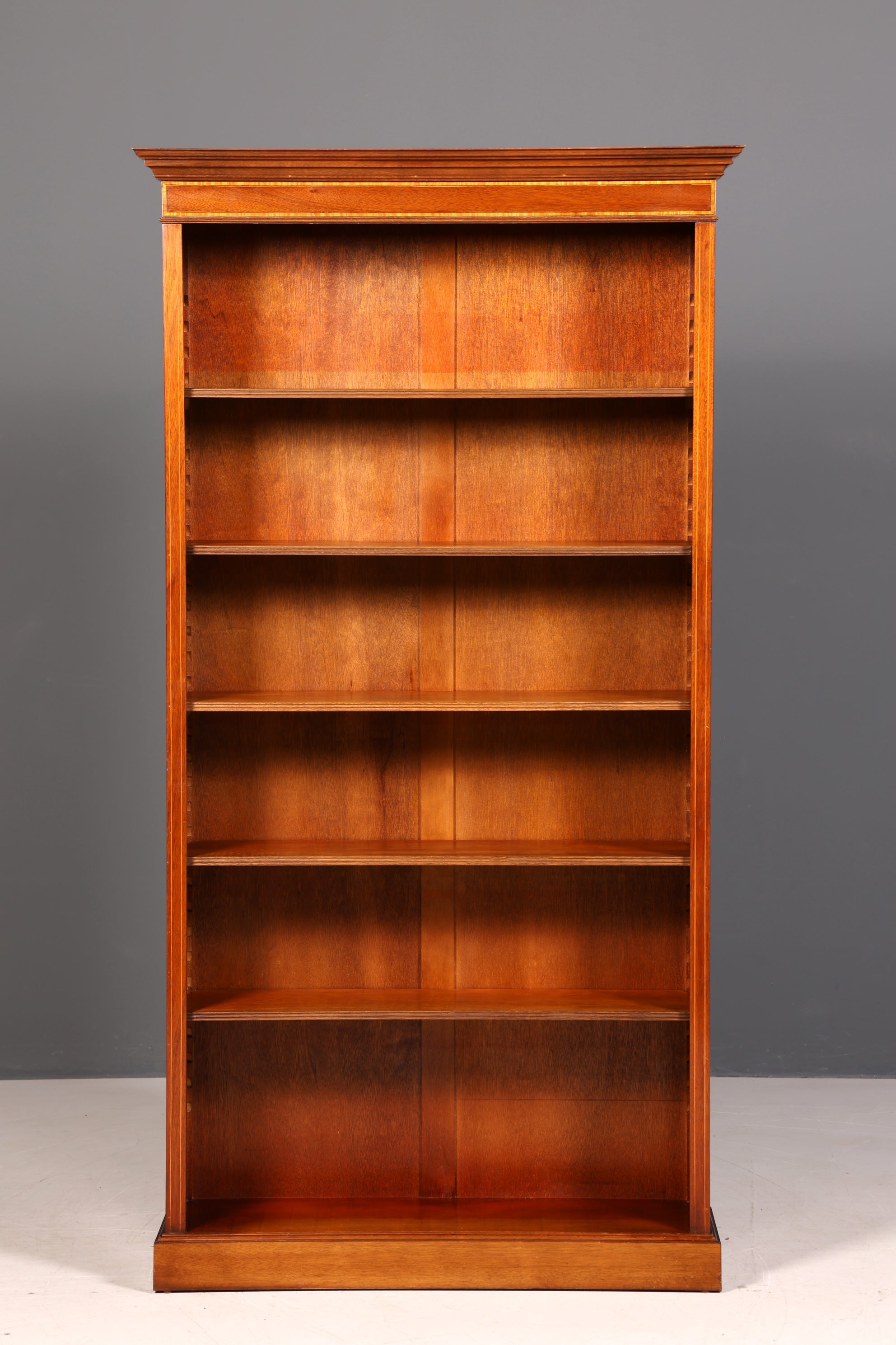 G612 Finish cm Wunderschönes Englisches Bücherregal Antik Regal Bookshelf Buchablage 60s (Kopie)