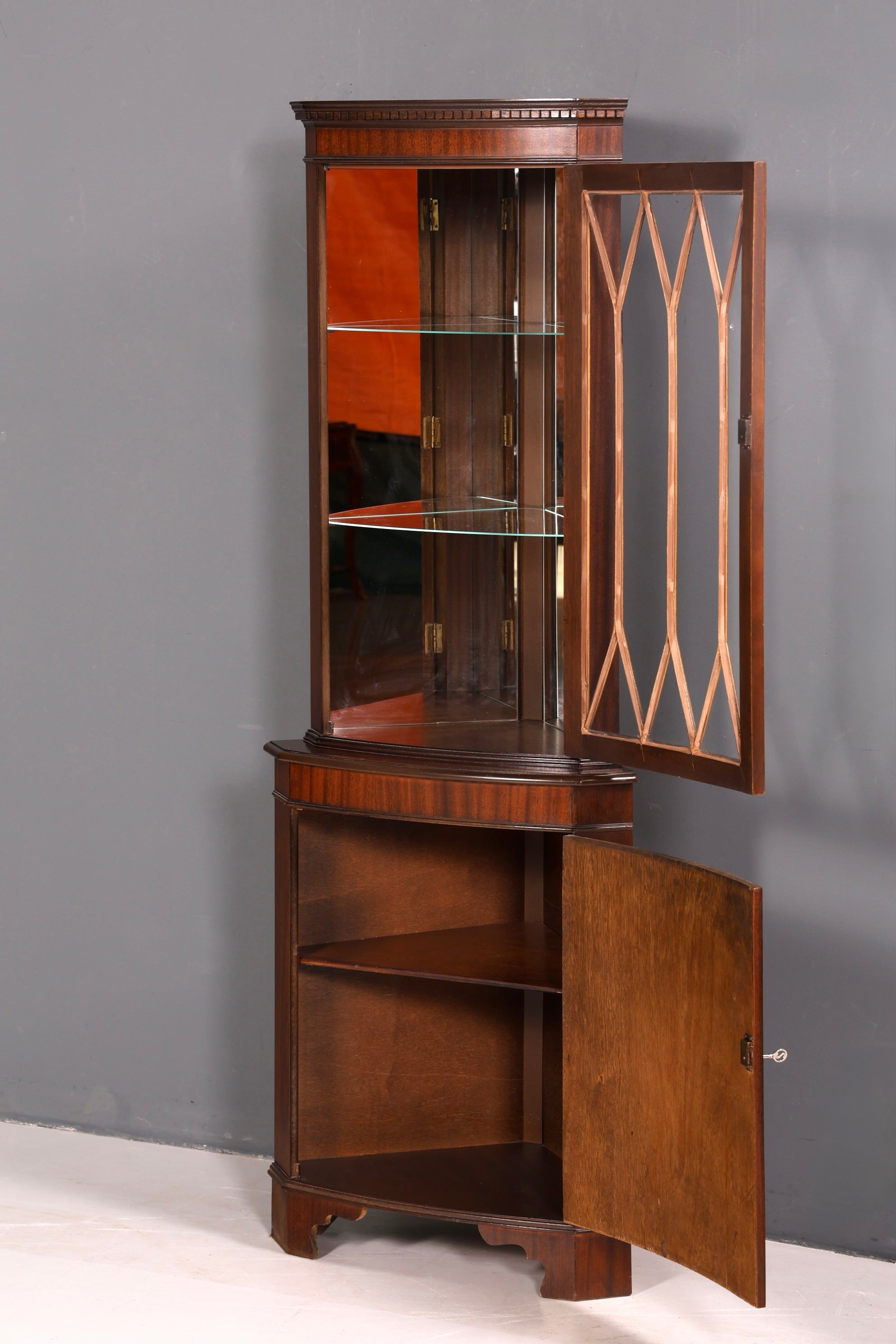 Wunderschöne Englische Eckvitrine Mahagoni Eckschrank Glasvitrine Vitrine Antik Echt Holz Vintage