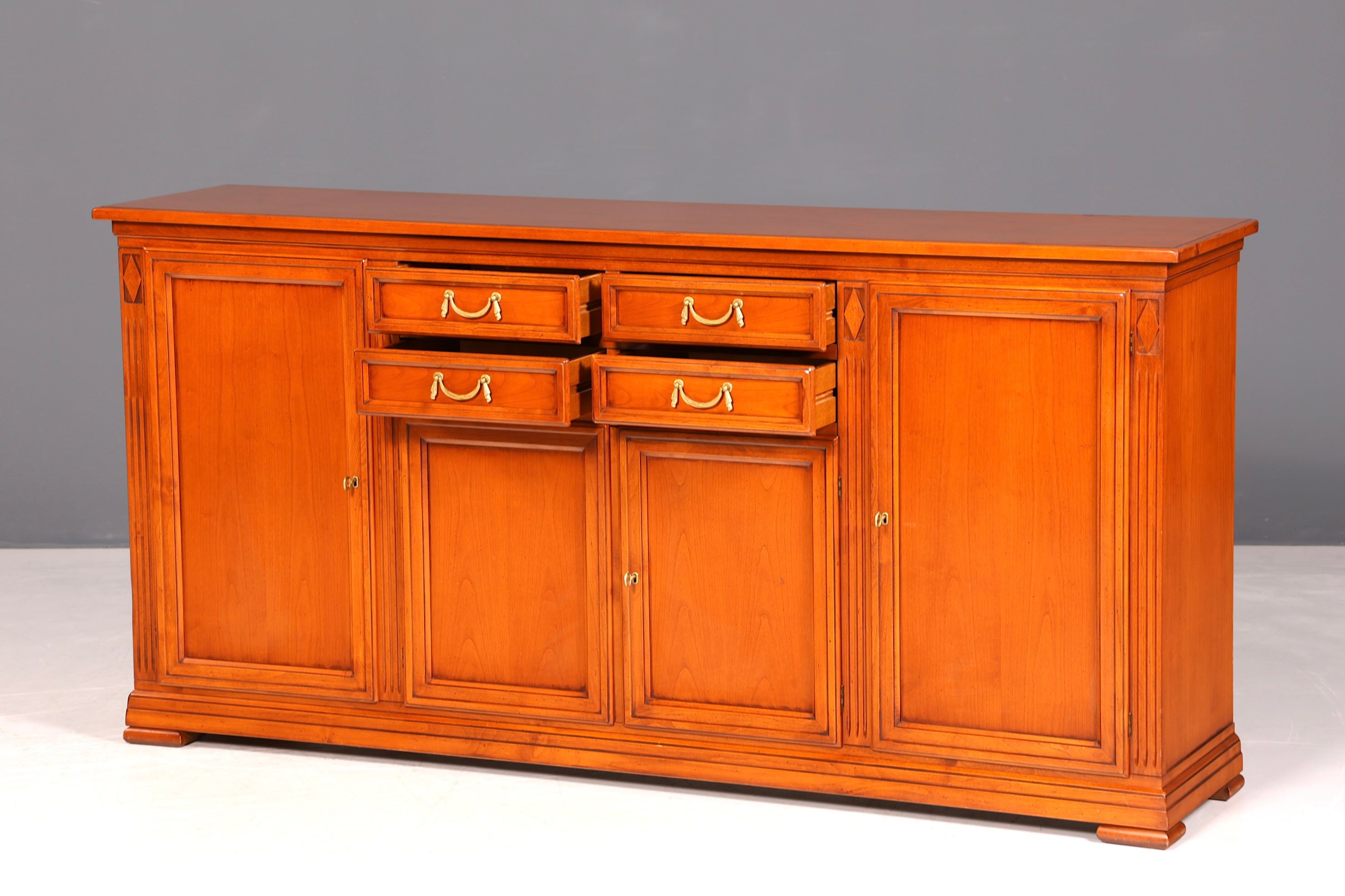 G042 Finish cm SELVA Wunderschönes Englisches Sideboard Eibe Schrank Antik Stil Buffetschrank Kommode