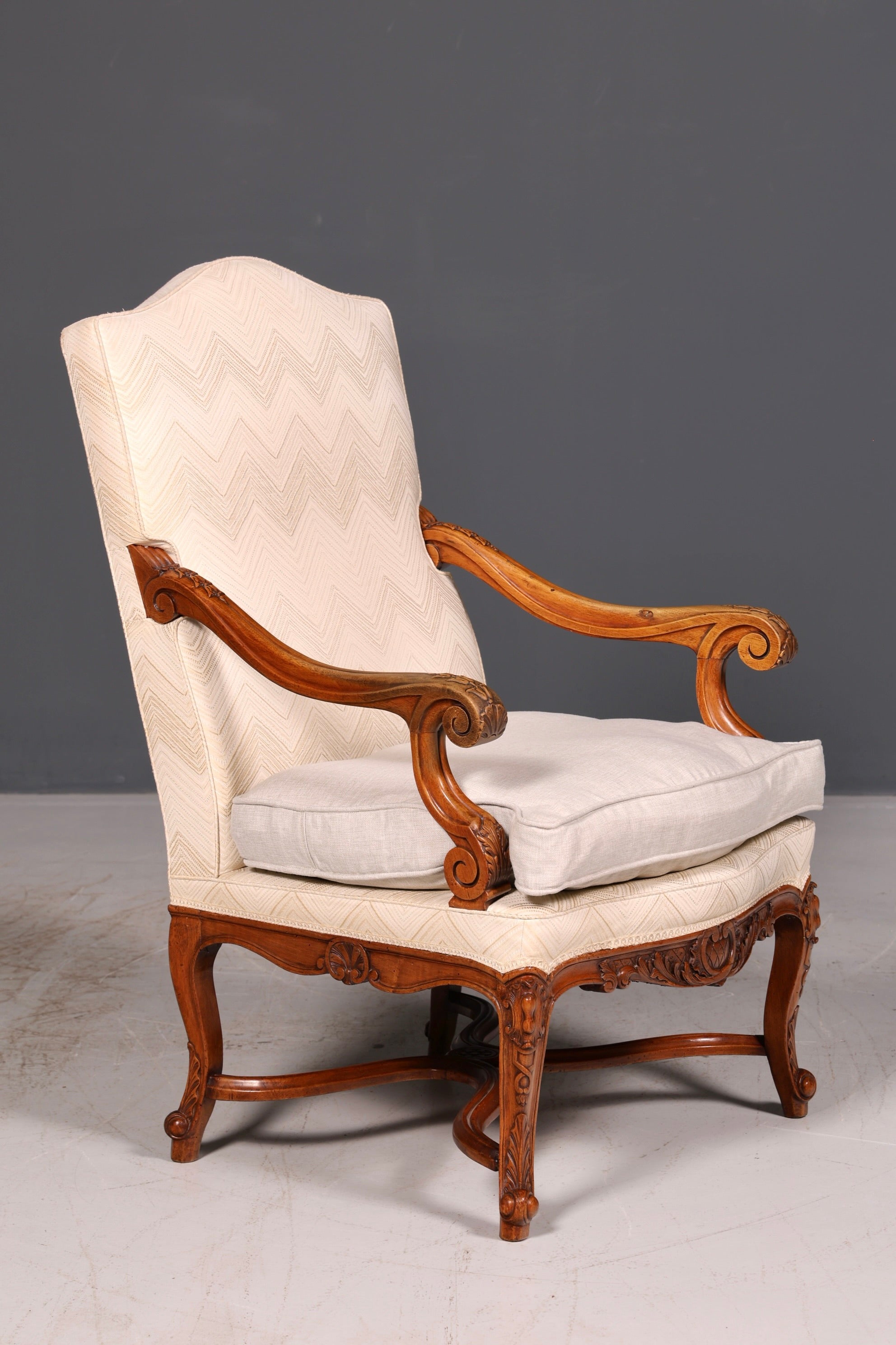 Edler Louis Philippe Armlehnsessel Gründerzeit Antik Sessel Polstersessel 1 von 2