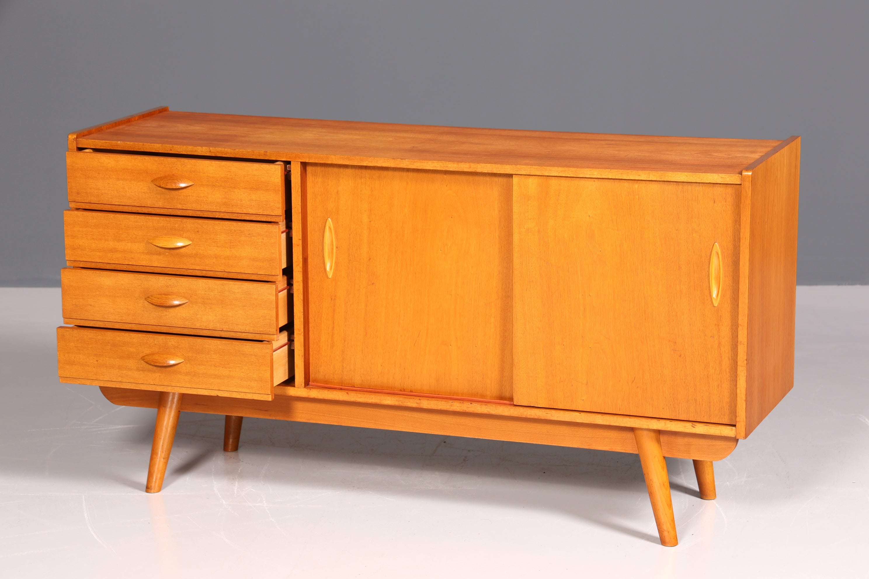 Traumhaftes Mid Century Sideboard Vintage Schrank Schiebetür Kommode TV Schrank 60s