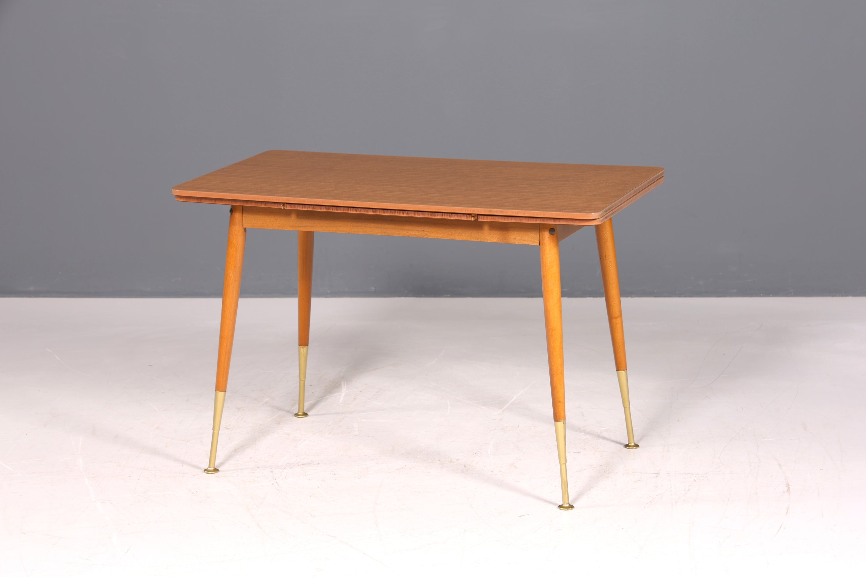 F964 Finish Wunderschöner Mid Century Küchentisch Vintage Tisch ausziehbar und höhenverstellbar