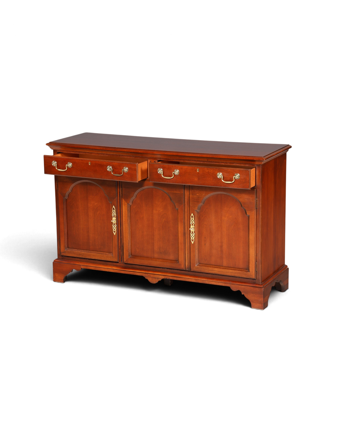 Hauptstadt Möblerei Drexel Heritage Sideboard aus Holz im Antik-Stil mit sieben Schubladen und Messingbeschlägen