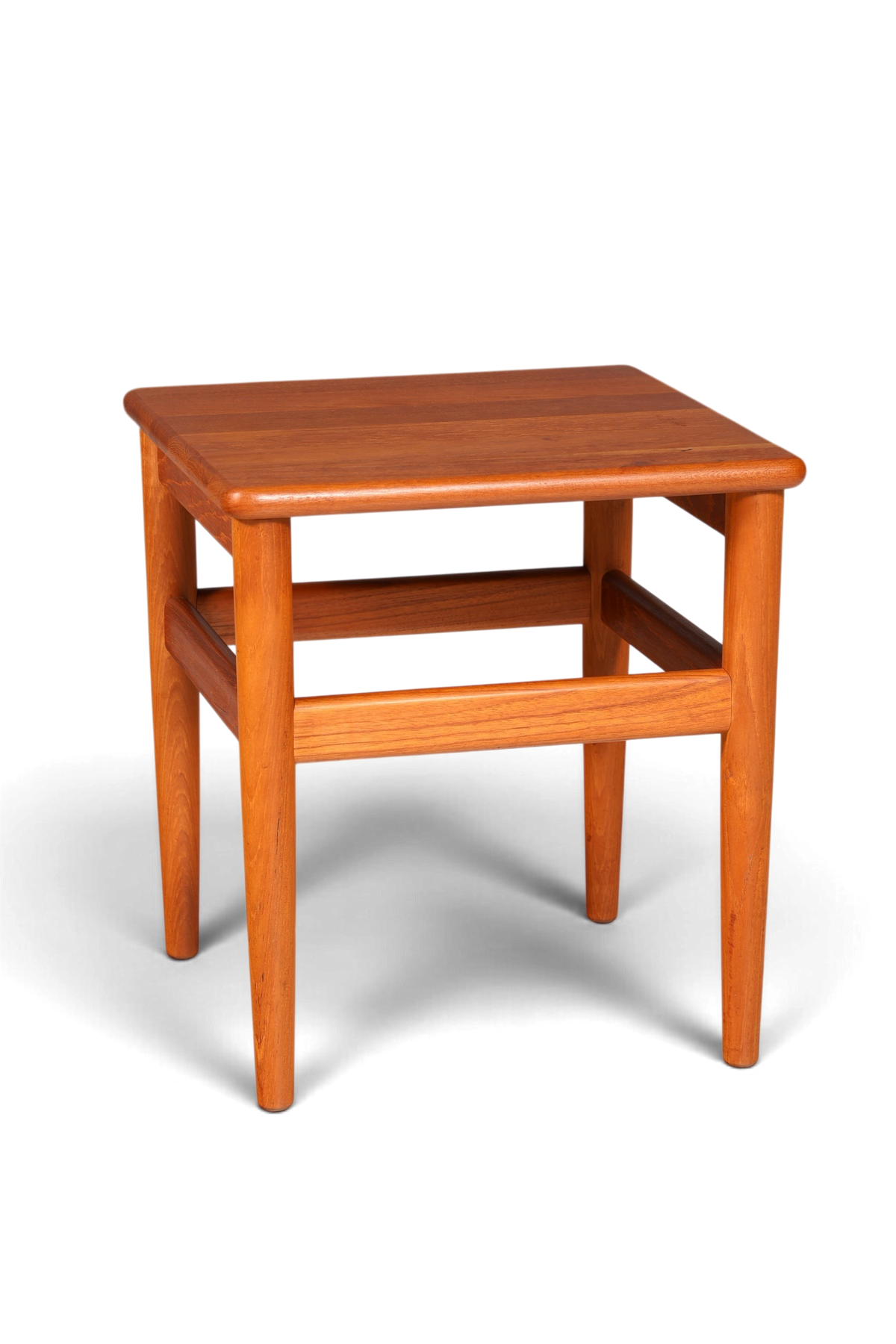 Hauptstadt Möblerei Mid-Century Beistelltisch aus Teakholz im dänischen Design mit quadratischer Platte