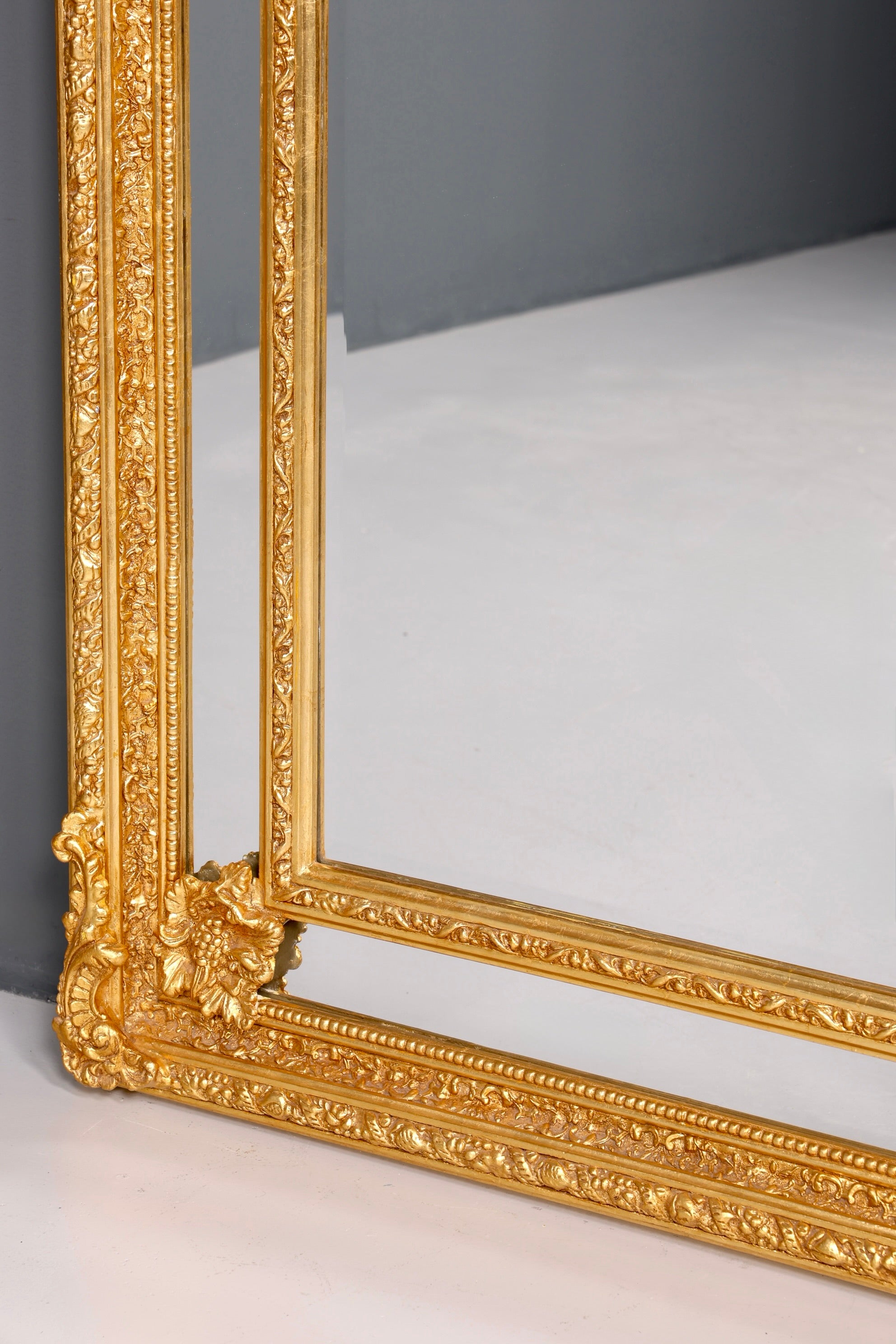 Beeindruckender XXL Prunk Barock Stil Standspiegel Antik Stil Gold Ornament Flurspiegel Spiegel Standspiegel