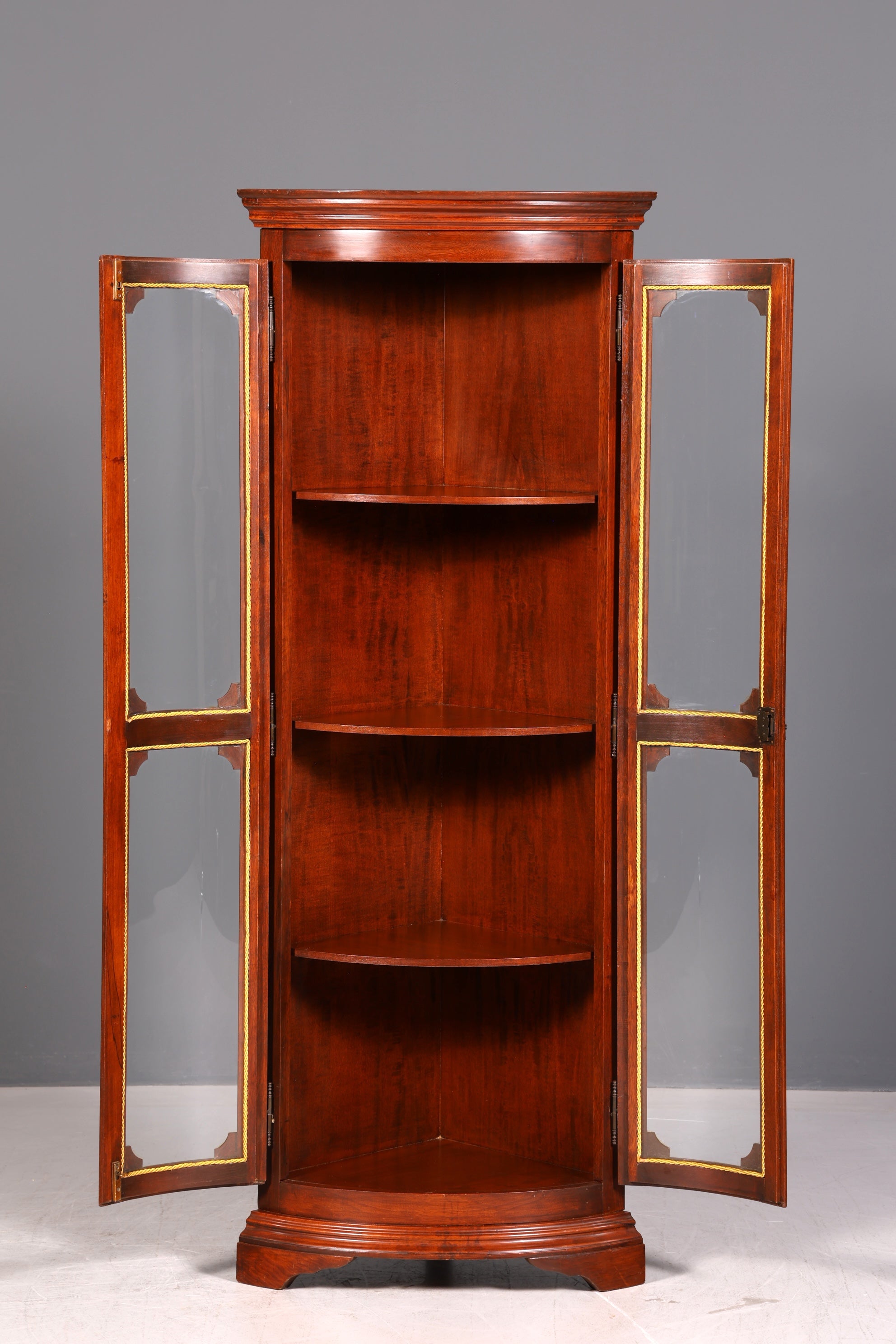 Wunderschöne Original Selva Eckvitrine Antik Stil Vitrine Schrank Geschirrschrank Glasvitrine Eckschrank 2 von 2