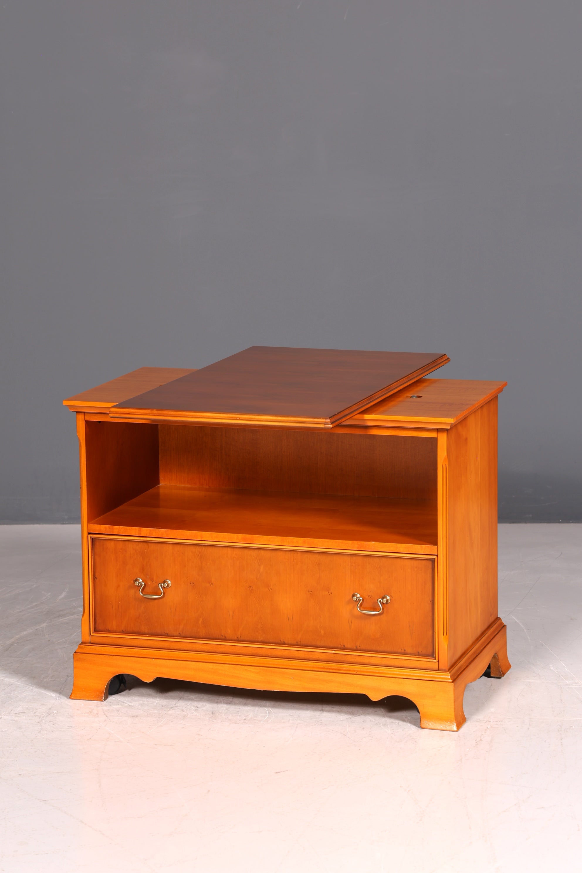 G022 Finish cm Traumhafte Englische Eibe Kommode echt Holz Schrank Antik 60er Jahre Möbel