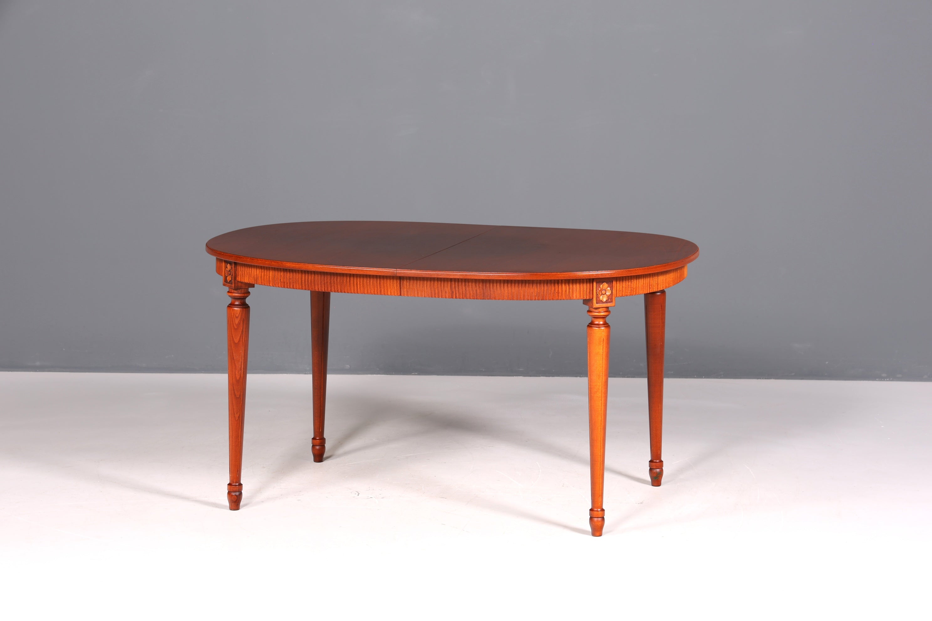 Edler Tisch im Gustavianischer Stil Küchentisch ausziehbar Antik Stil Esszimmer Tisch