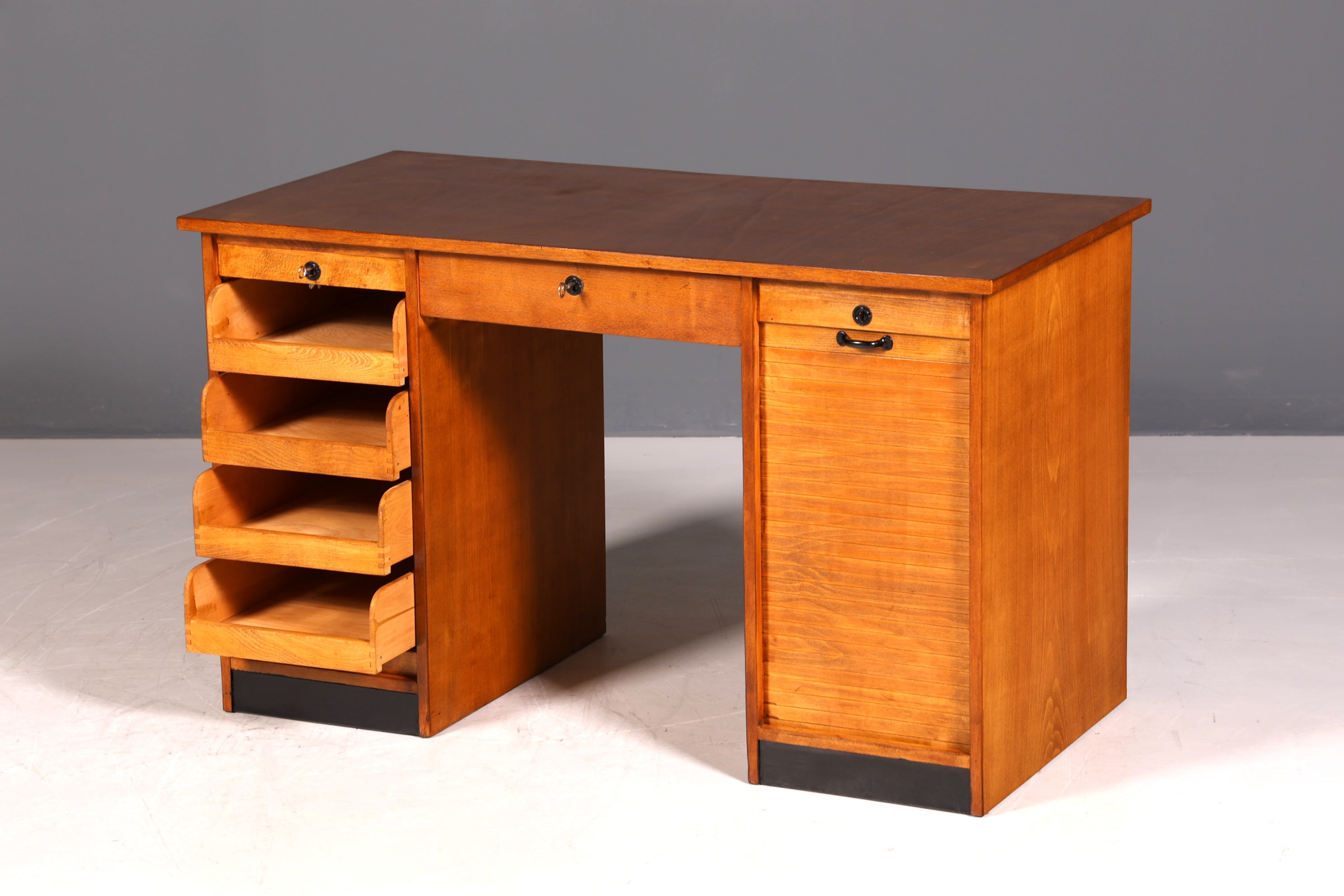 Stilvoller Bauhaus Rollladen Schreibtisch Mid Century echt Holz Bürotisch Vintage Office Table