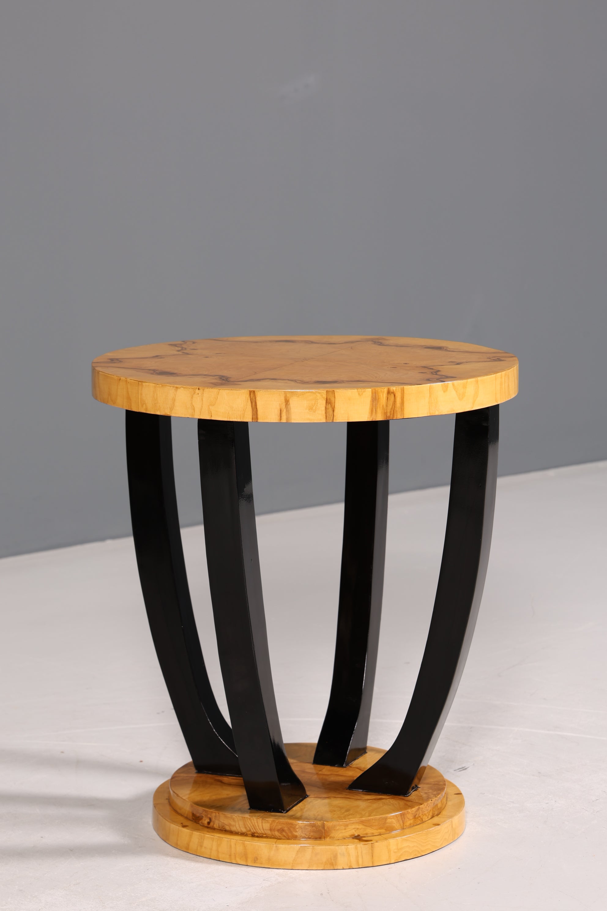 Traumhafter Art Deco Stil Beistelltisch Antik Stil Tisch Luxus Couchtisch Birke Ablagetisch