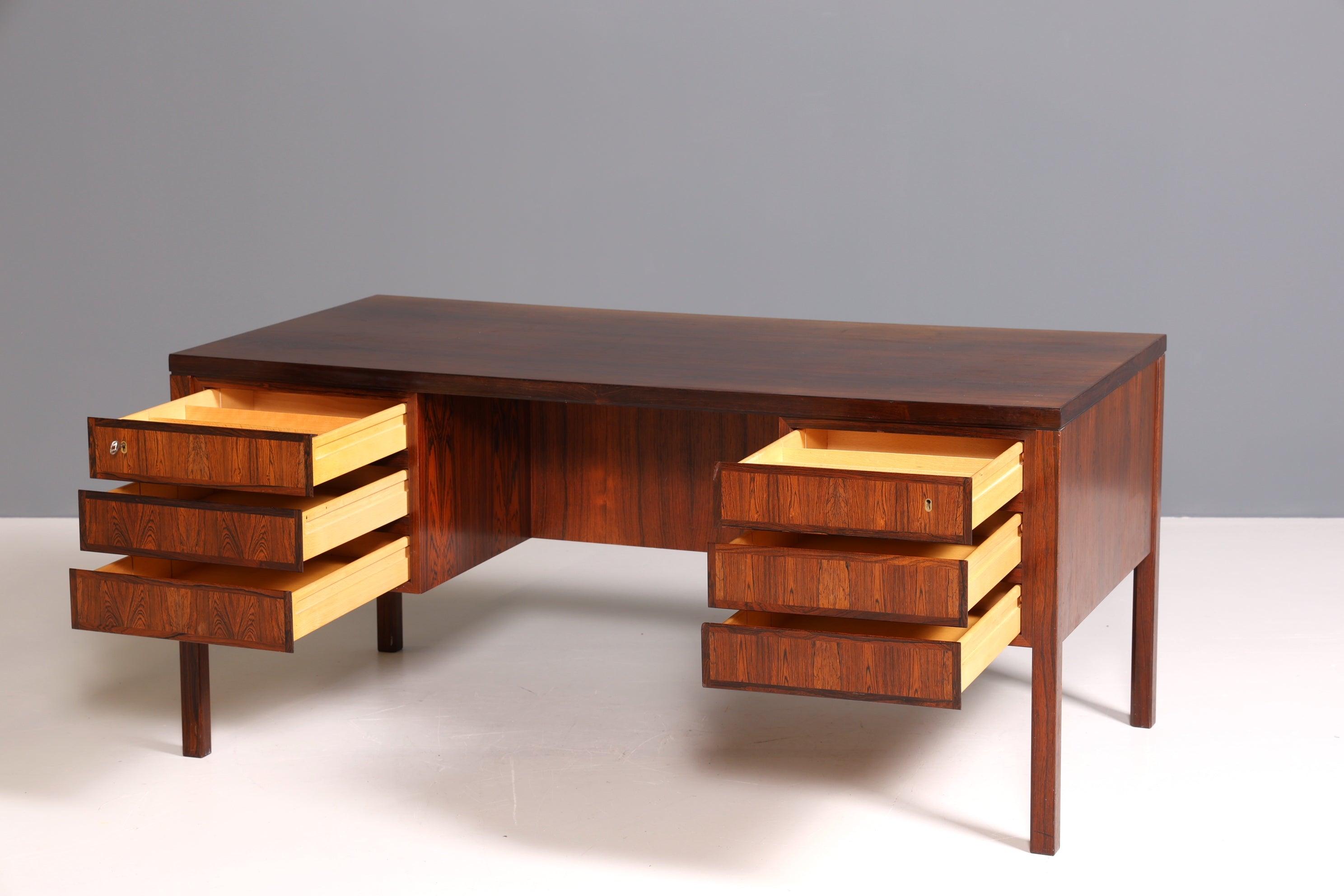 Seltener Mid Century Schreibtisch Palisander Holz "Modell 77 von Gunni Omann für Omann Jun Møbelfabrik" 1960s
