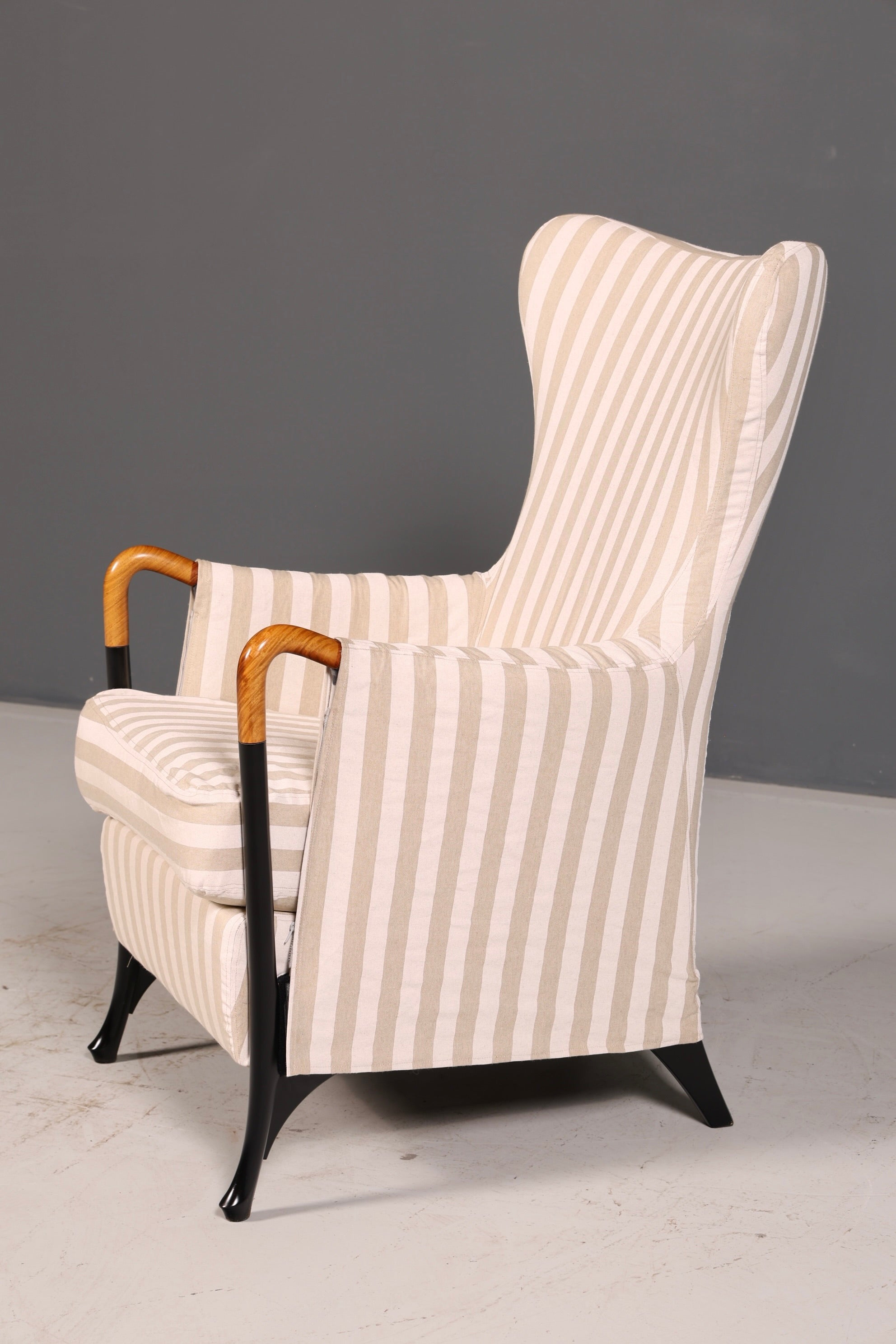 Edler Original Giorgetti Progetti Ohrensessel Umberto Asnago Design Sessel Italien Stoff Vintage