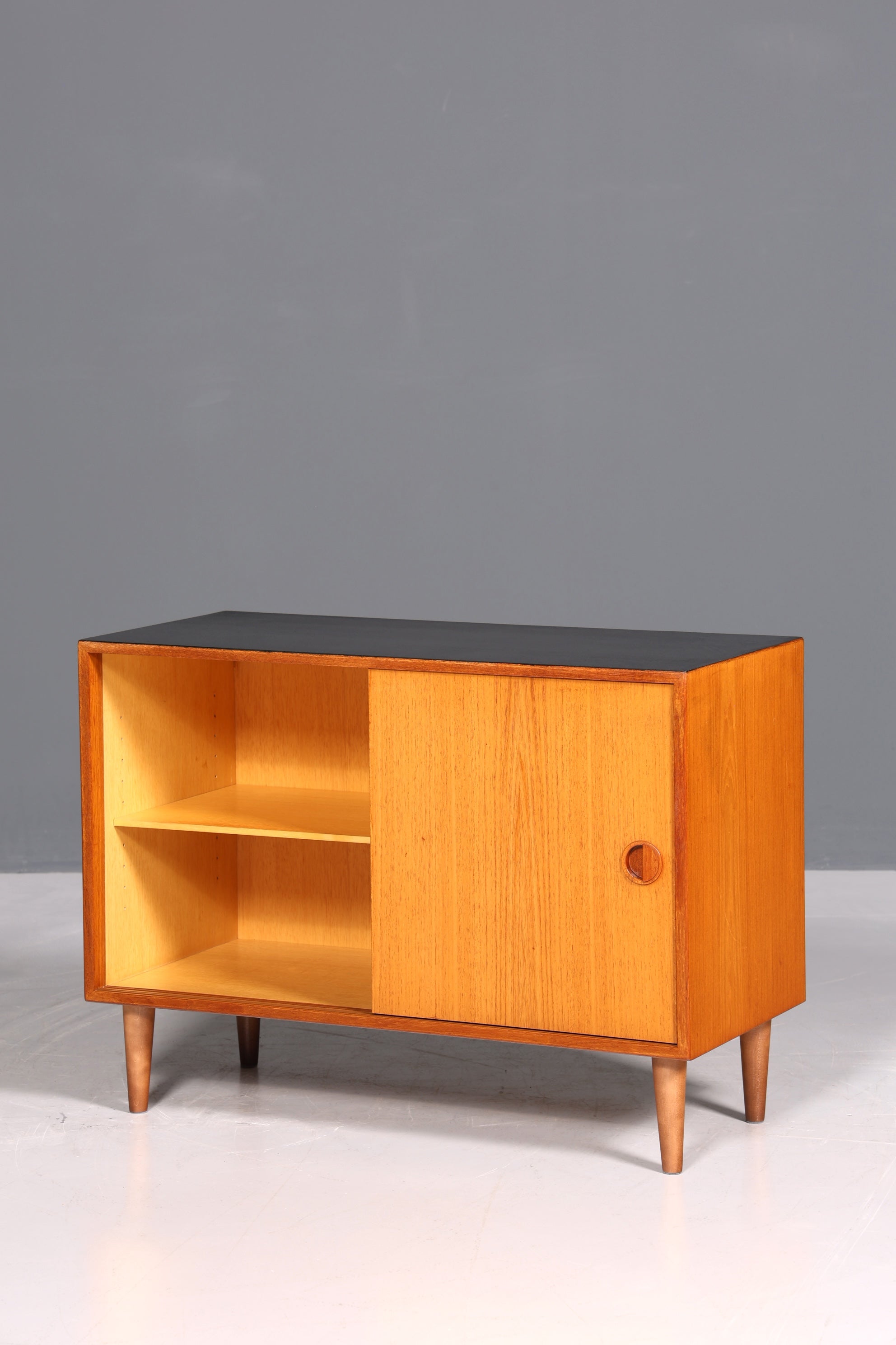 Traumhafter Mid Century Schrank Teak Holz Schiebetür Kommode Sideboard Flurschrank