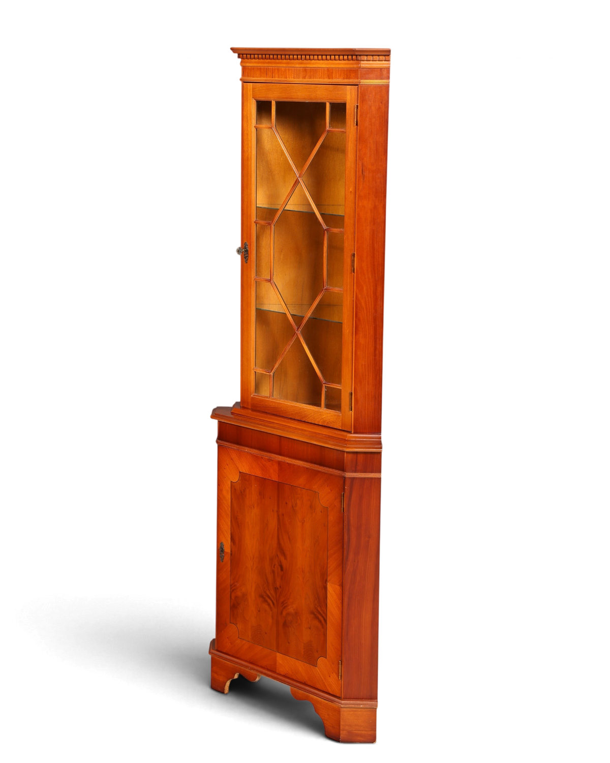Hauptstadt Möblerei englische Eckvitrine aus Eibenholz mit verglaster Tür und klassischem Design im 60er Jahre Stil