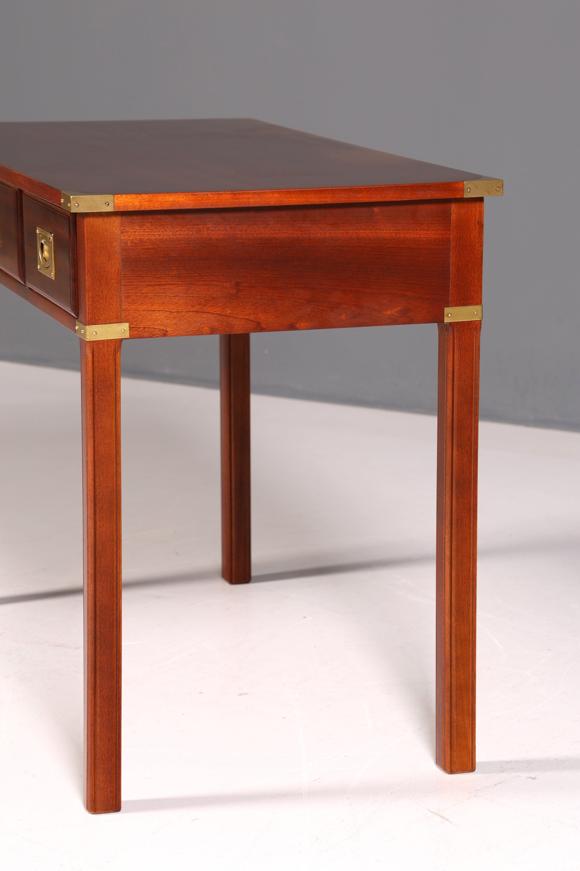 Edler Maritimer Schreibtisch Englischer Military Chest Bürotisch Office Table