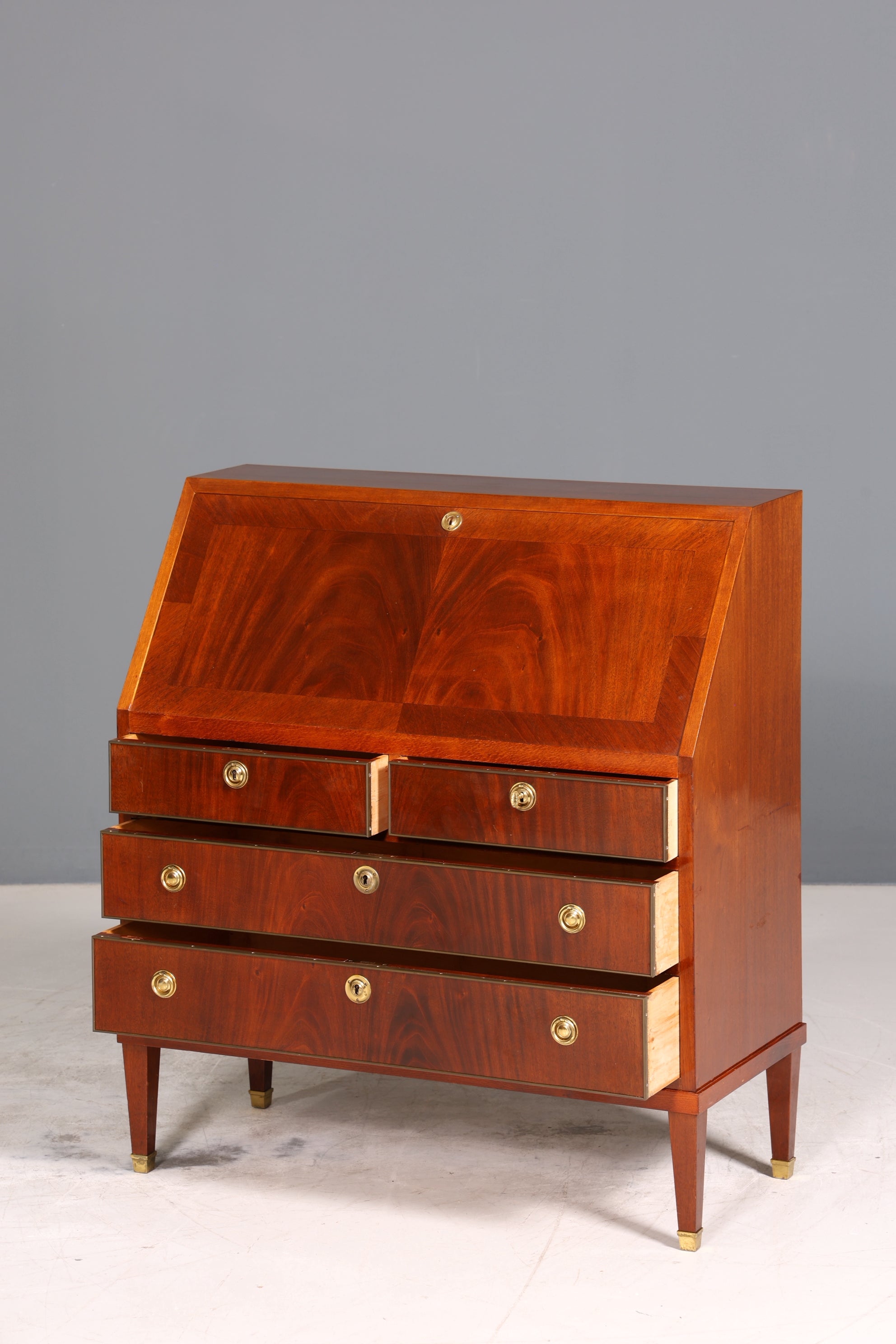 Stilvoller Sekretär im Englischen Stil Büro Kommode Schreibkommode Sekretär Kommode