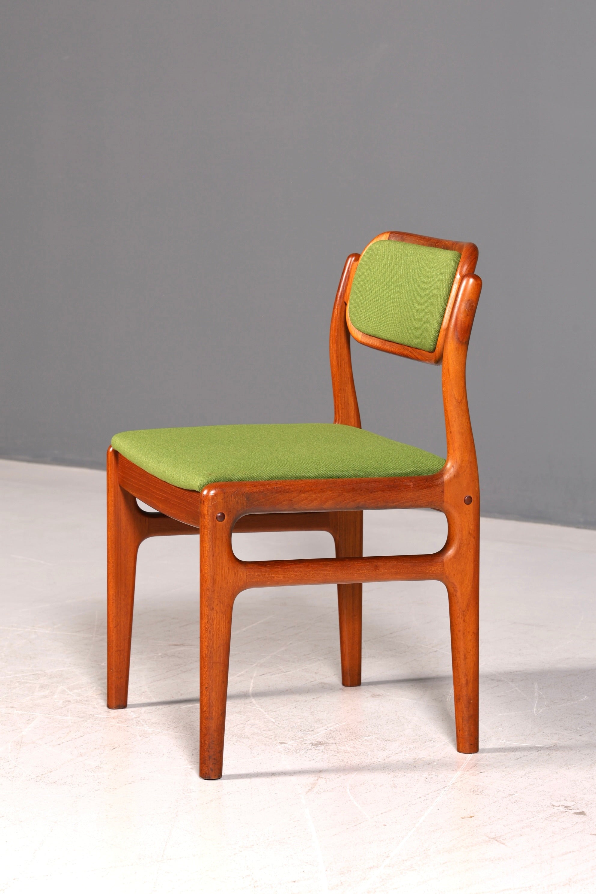 Edler Mid Century Stuhl der Marke Johannes Andersen für Uldum Teak Danish Design Sekretär Stuhl Esszimmerstuhl Küchenstuhl