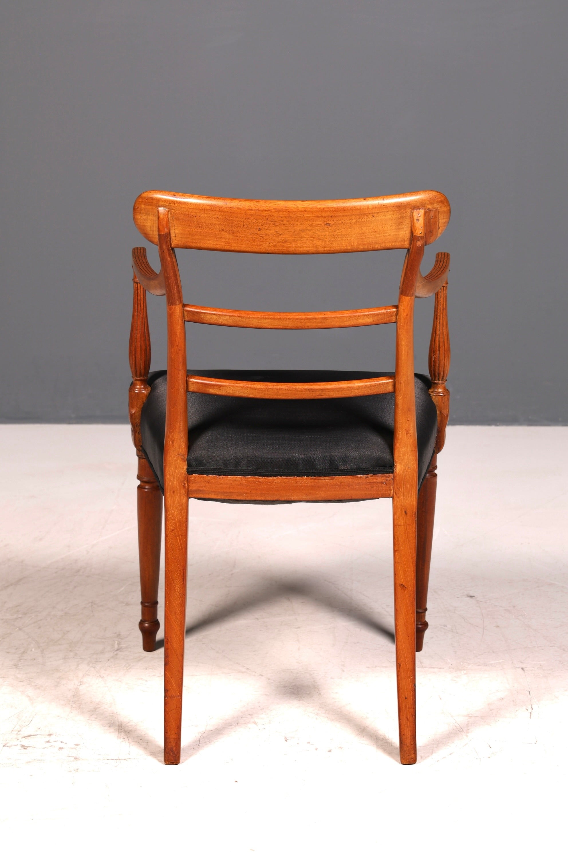 NOCH NICHT HOCHLADEN (Flecken sichtbar, neue Fotos werden gemacht) G385 cm Finish Wunderschöner Englischer Stuhl UK Küchenstuhl Antik Stil Sekretär Stuhl Polsterstuhl (Kopie)