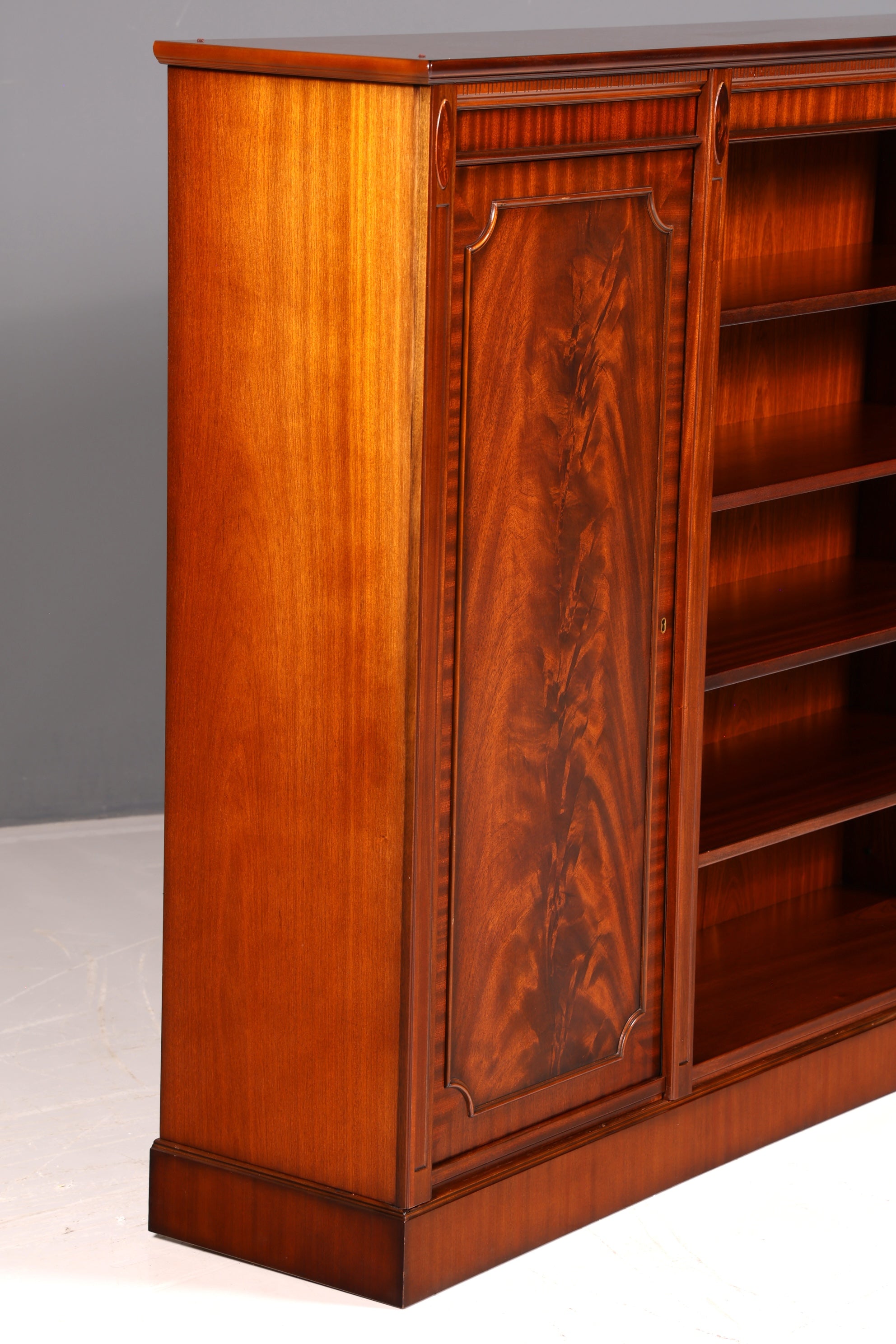 Wunderschönes Heldense Bücherregal Mahagoni Englisch Regal Bookshelf Buchablage Antik Vintage