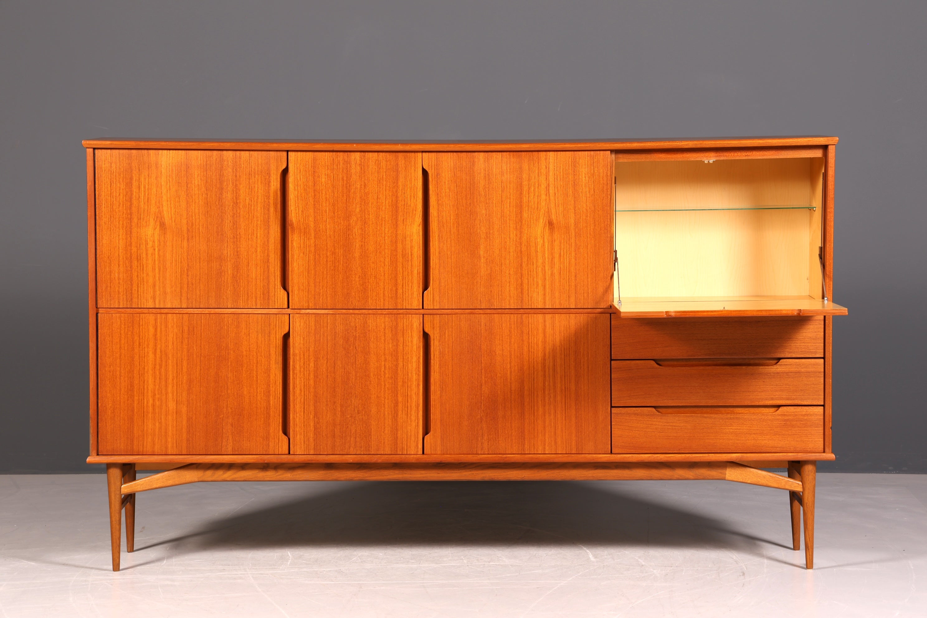 G046 Finish Wunderschönes Mid Century Highboard echt Holz Schrank Büro Kommode 60er Jahre