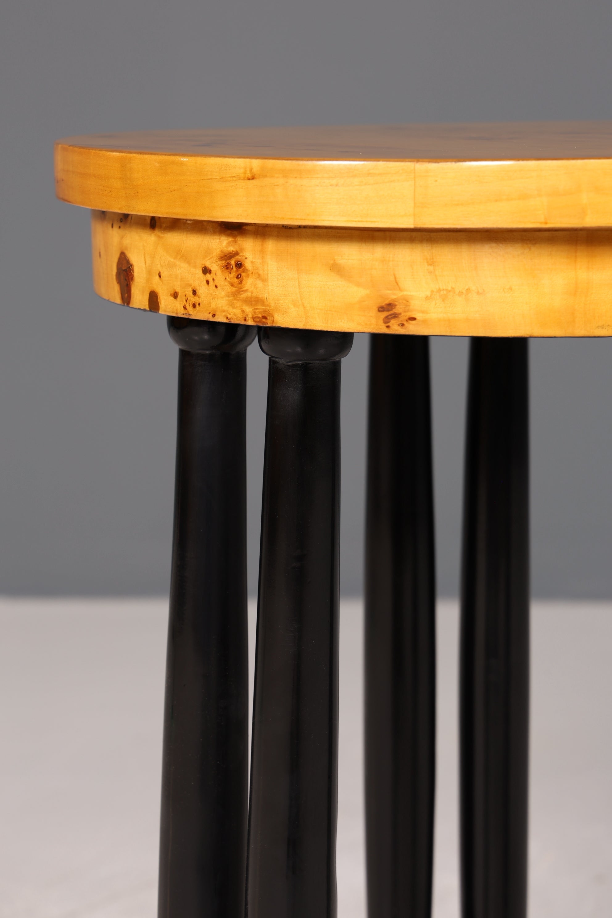 Stilvoller Art Deco Stil Tisch Luxus Couchtisch Biedermeier Ablagetisch Birke Wohnzimmer Tisch