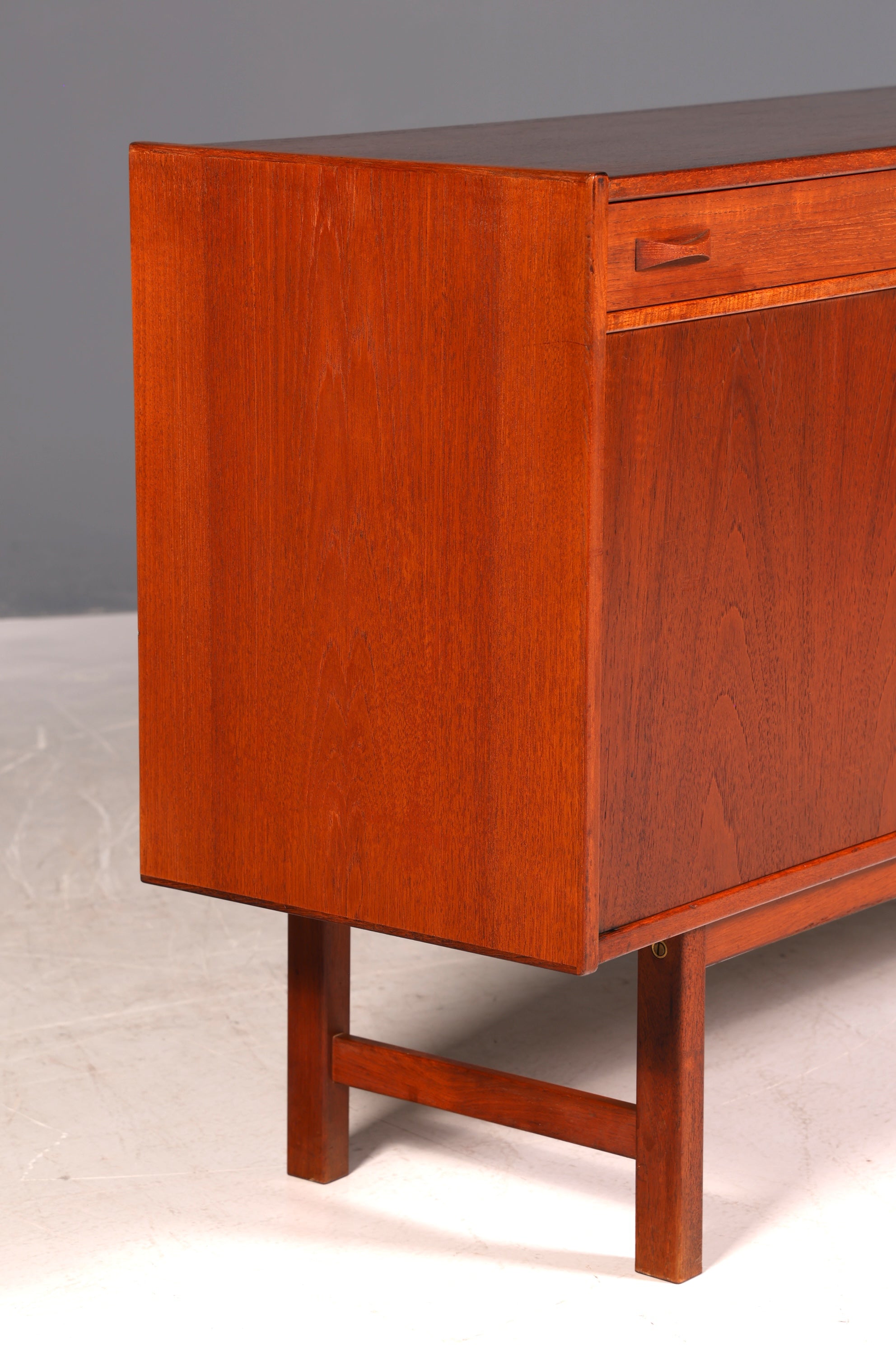 G219 Finish cm Teak von uns dunkel lackiert