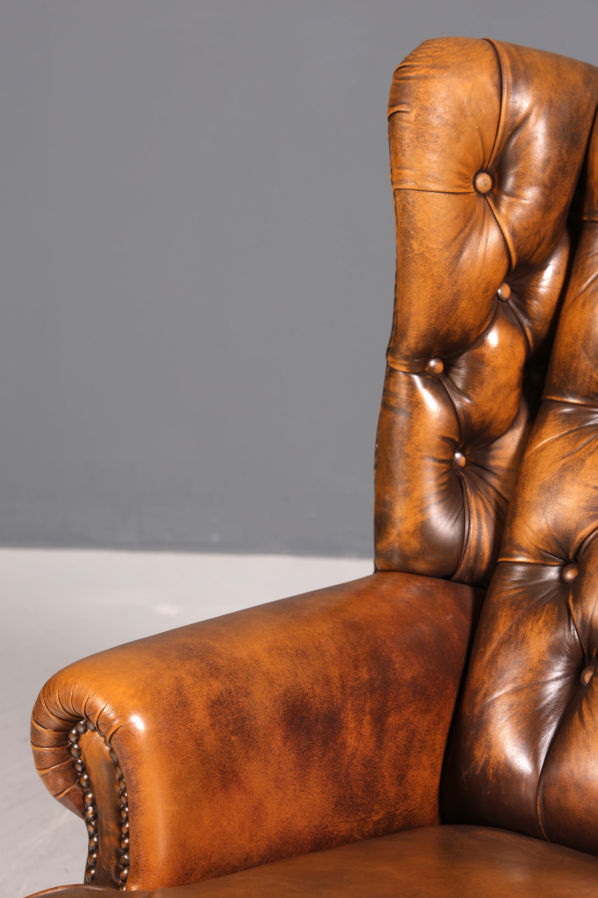 Original Chesterfield Ohrenbacken Sessel Englisch Leder Herrensessel UK Armlehnsessel