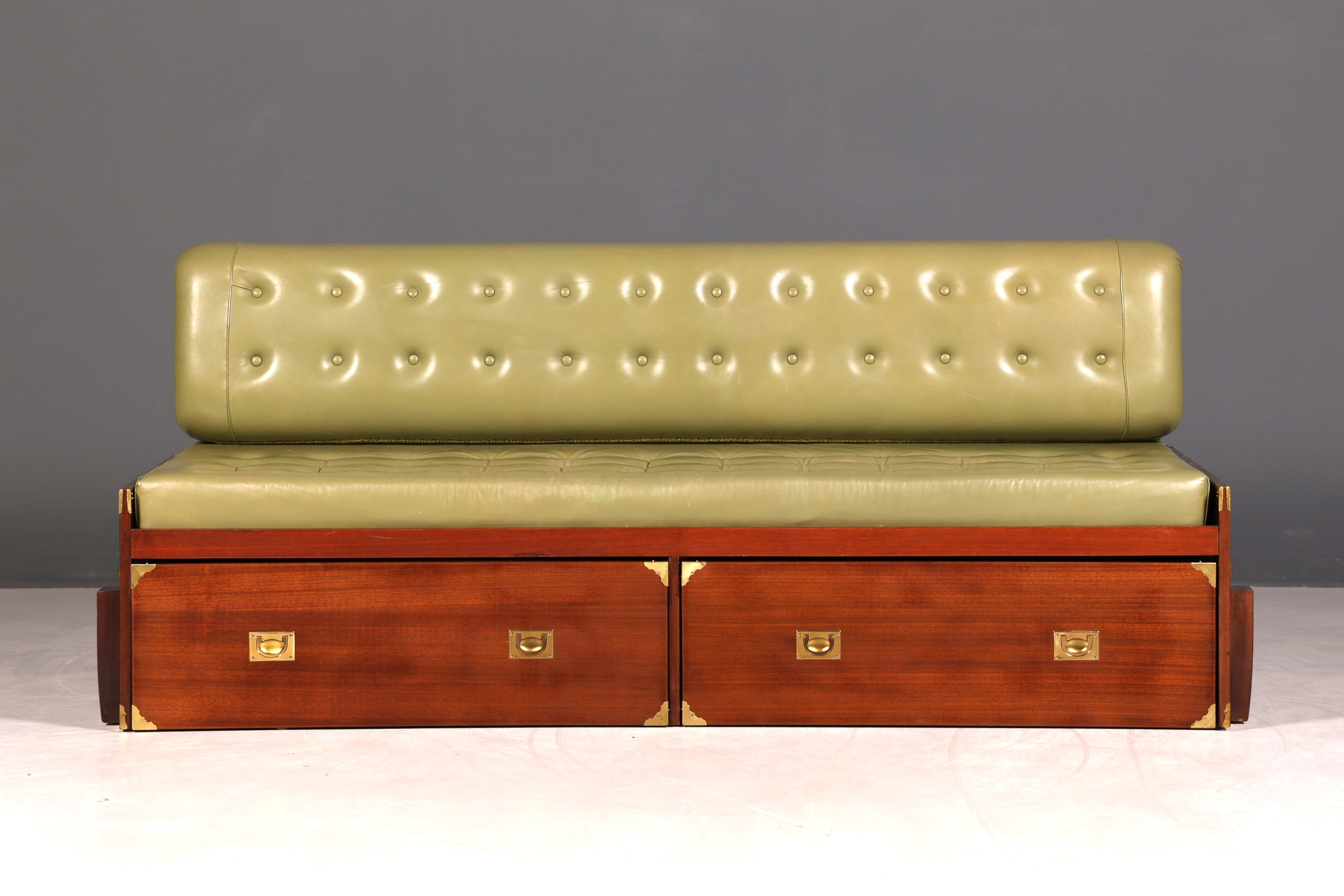 Seltenes Maritim Sofa Daybed Schlafcouch Englischer echt Leder Military Chest Bett Antik