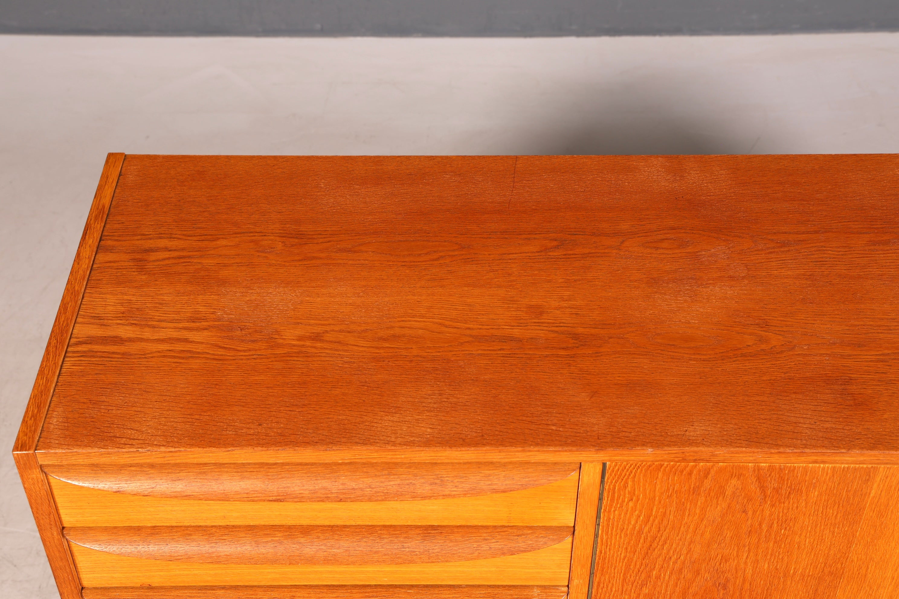 Wunderschönes Original Hellerau Franz Ehrlich 602 Sideboard Mid Century TV Schrank VEB