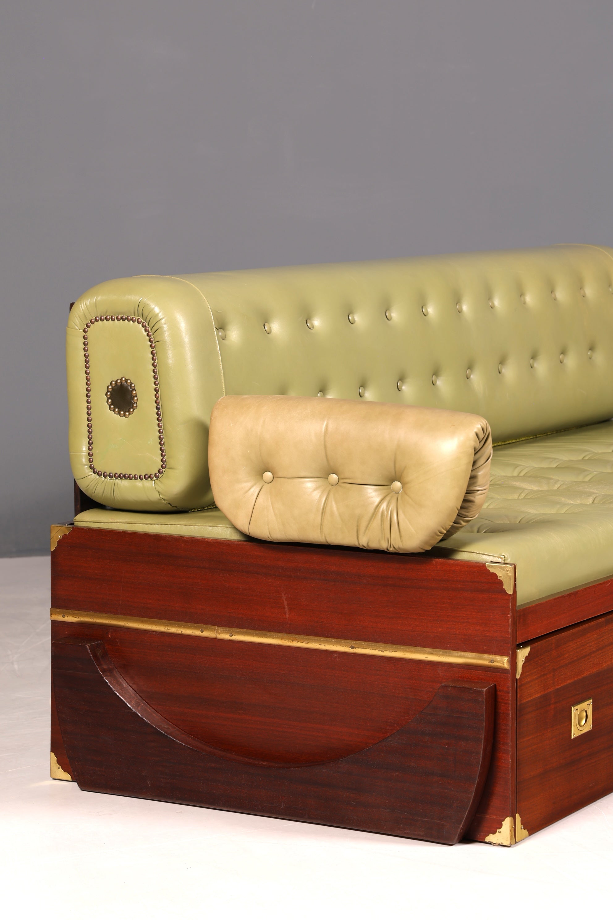 Seltenes Maritim Sofa Daybed Schlafcouch Englischer echt Leder Military Chest Bett Antik