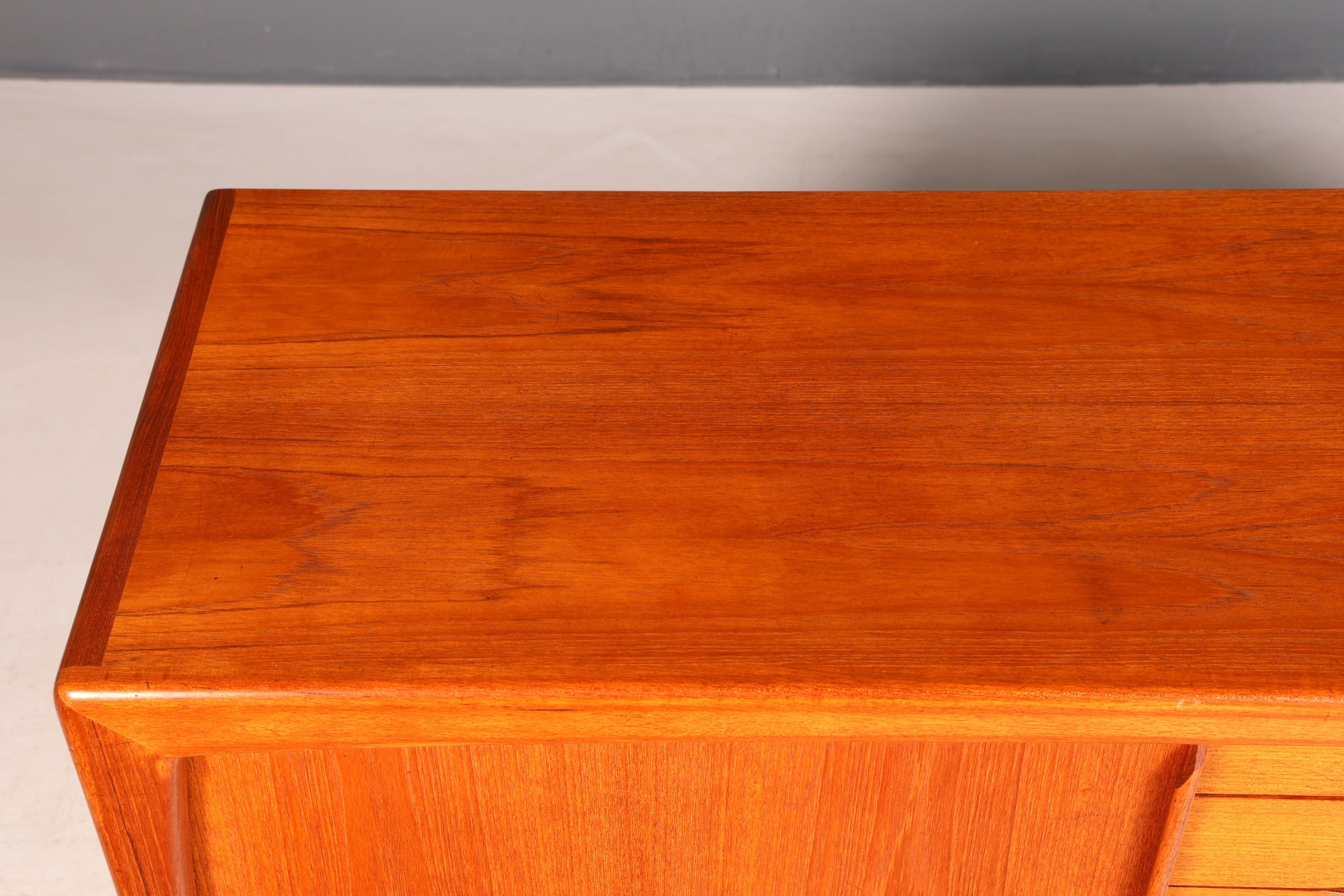 Edles Original Dyrlund Sideboard Mid Century Schrank Danish Design Teak Holz TV Schrank 60s Buffet
