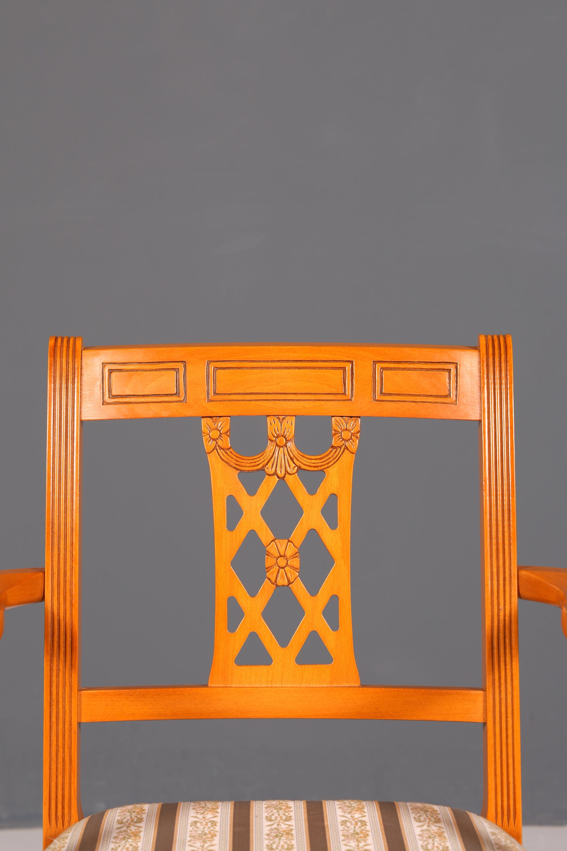 Wunderschöner Englischer Stuhl UK Küchenstuhl Antik Stil Sekretär Stuhl Polsterstuhl Armlehnstuhl 1 von 2