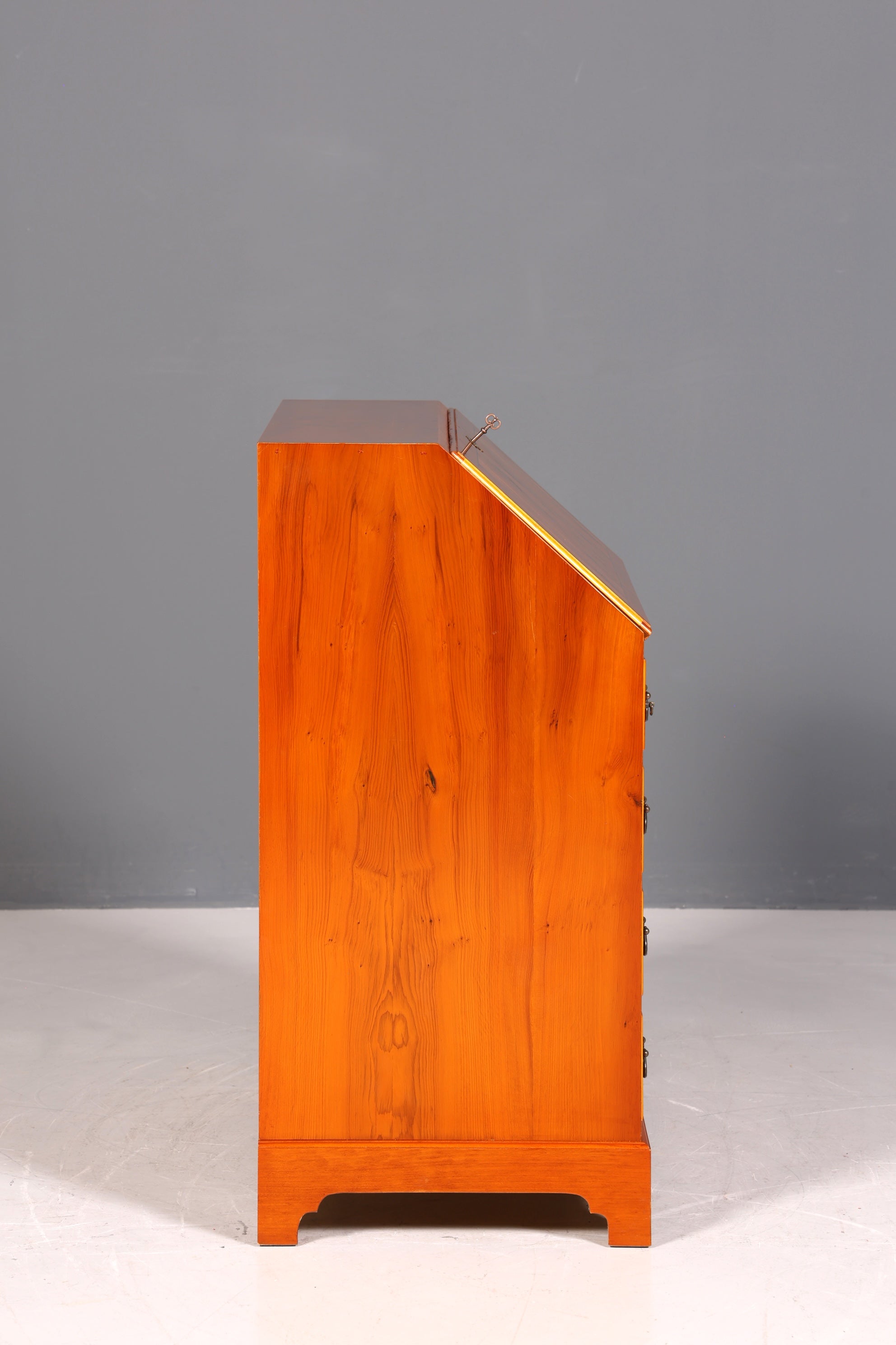 Wunderschöner Englischer Sekretär Eibe Schreibkommode Antik Stil Kommode UK Schreibtisch