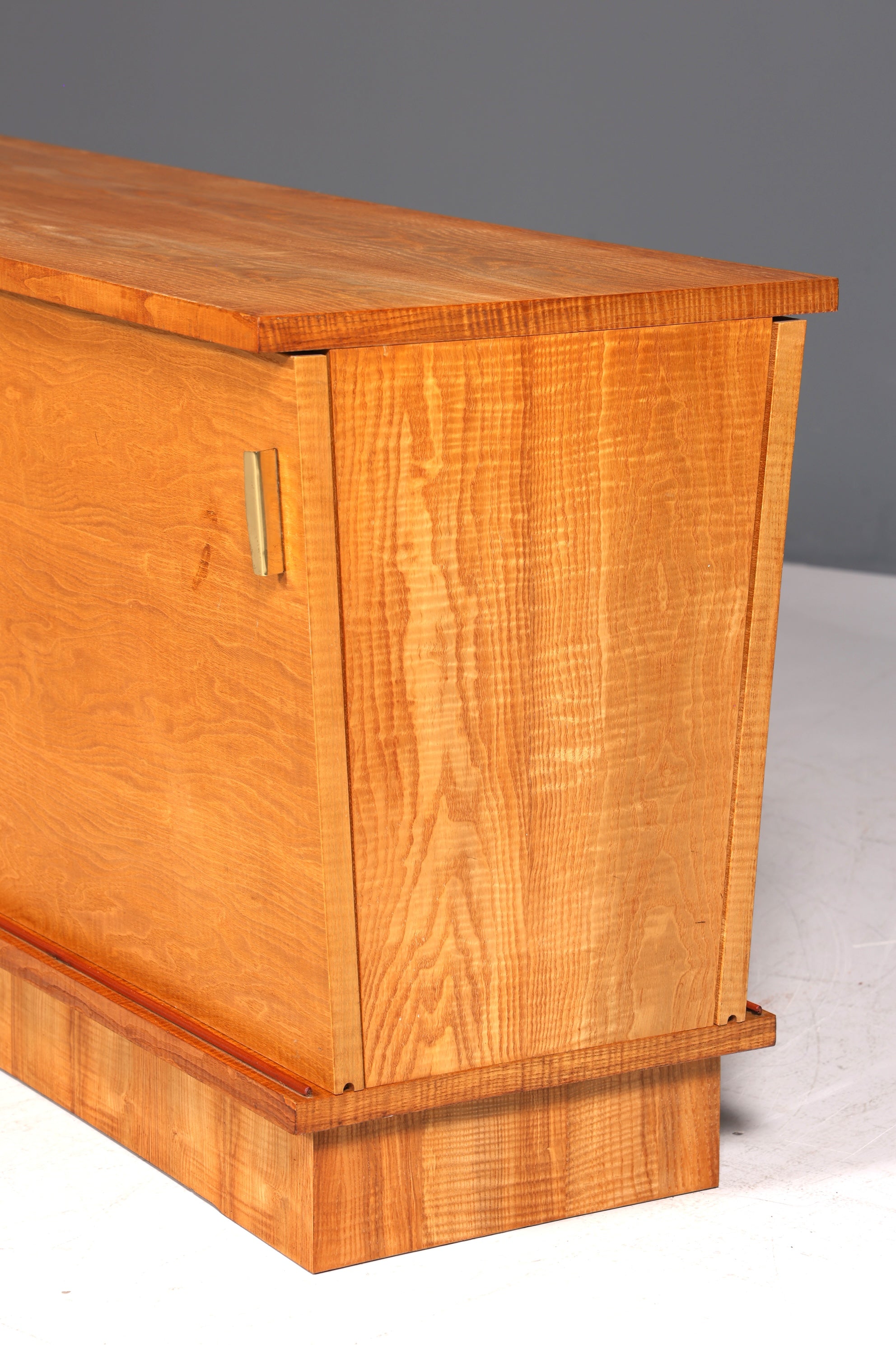 Traumhaftes Mid Century Sideboard Vintage Schrank Schiebetür Kommode TV Schrank 60s