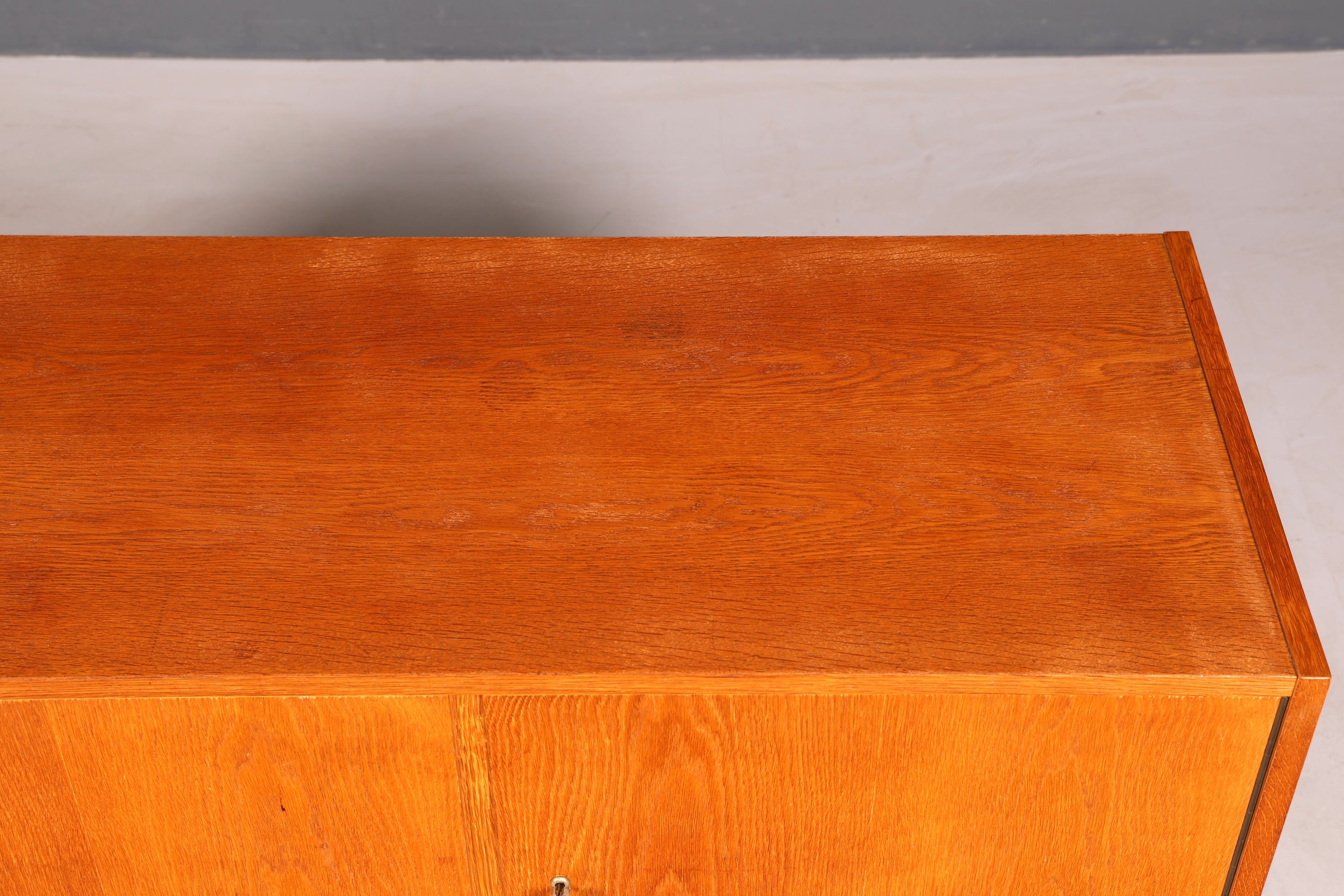 Wunderschönes Original Hellerau Franz Ehrlich 602 Sideboard Mid Century TV Schrank VEB