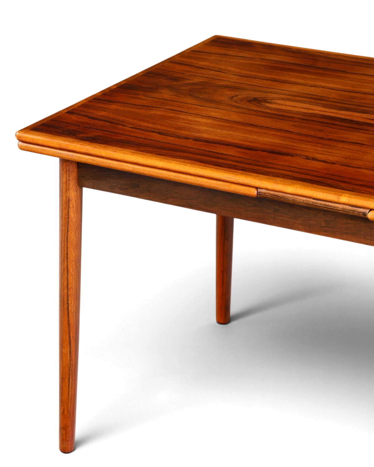 Hauptstadt Möblerei Mid Century Esstisch aus Echtholz mit charakteristischer Maserung im dänischen Vintage Design