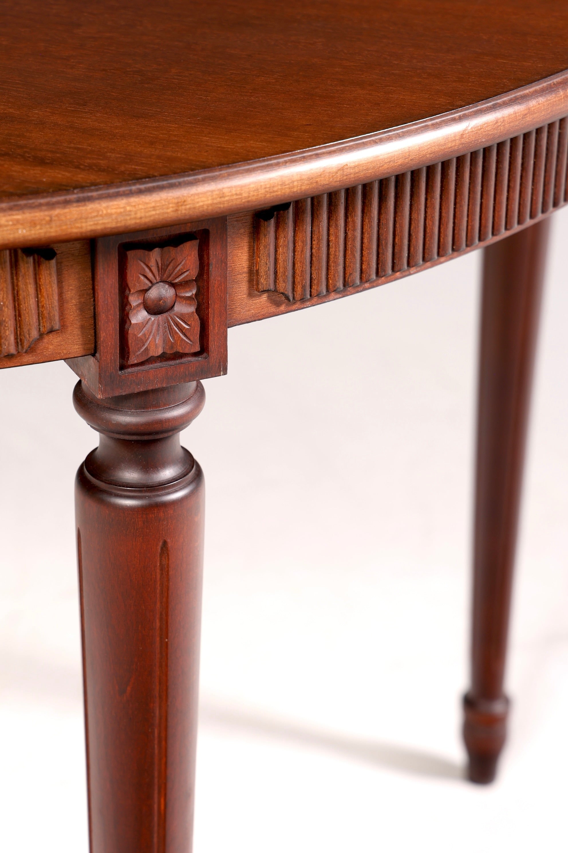 F264 Finish Wunderschöner Englischer Tisch ausziehbarer Esstisch Antik Stil 60s Küchentisch Eibe