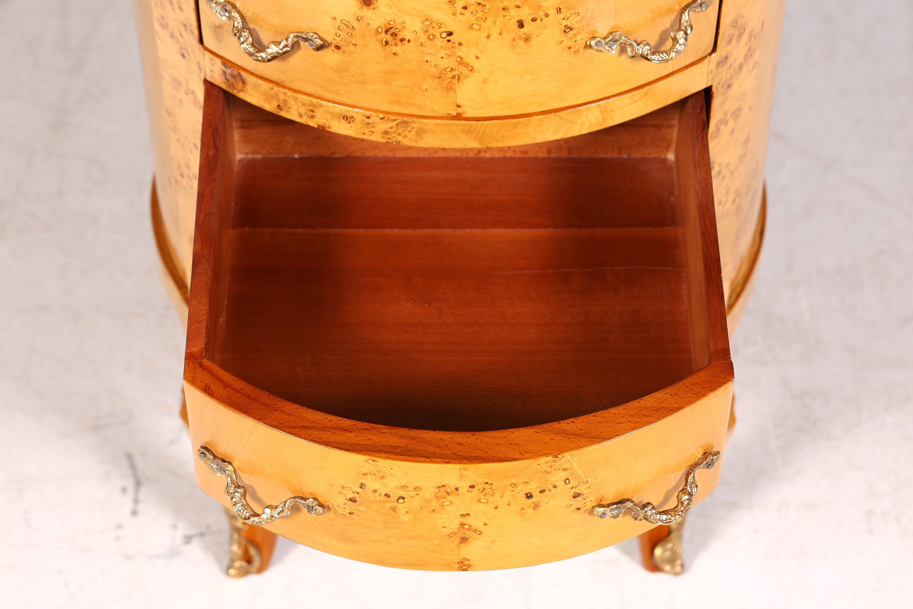 Traumhafte Barock Stil Kommode Antik Stil Louis XV Vertiko Birke Highboard Schubladenkommode