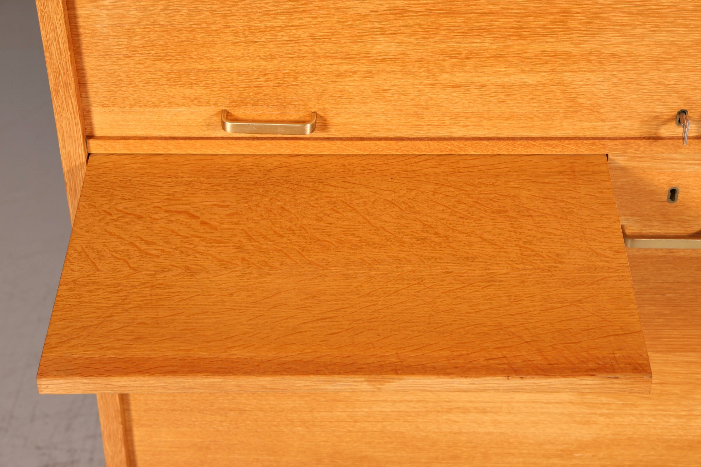 Schlichter Rollladenschrank Bauhaus Apothekerschrank Aktenschrank Büro Art Deco Schrank Massivholz Vintage